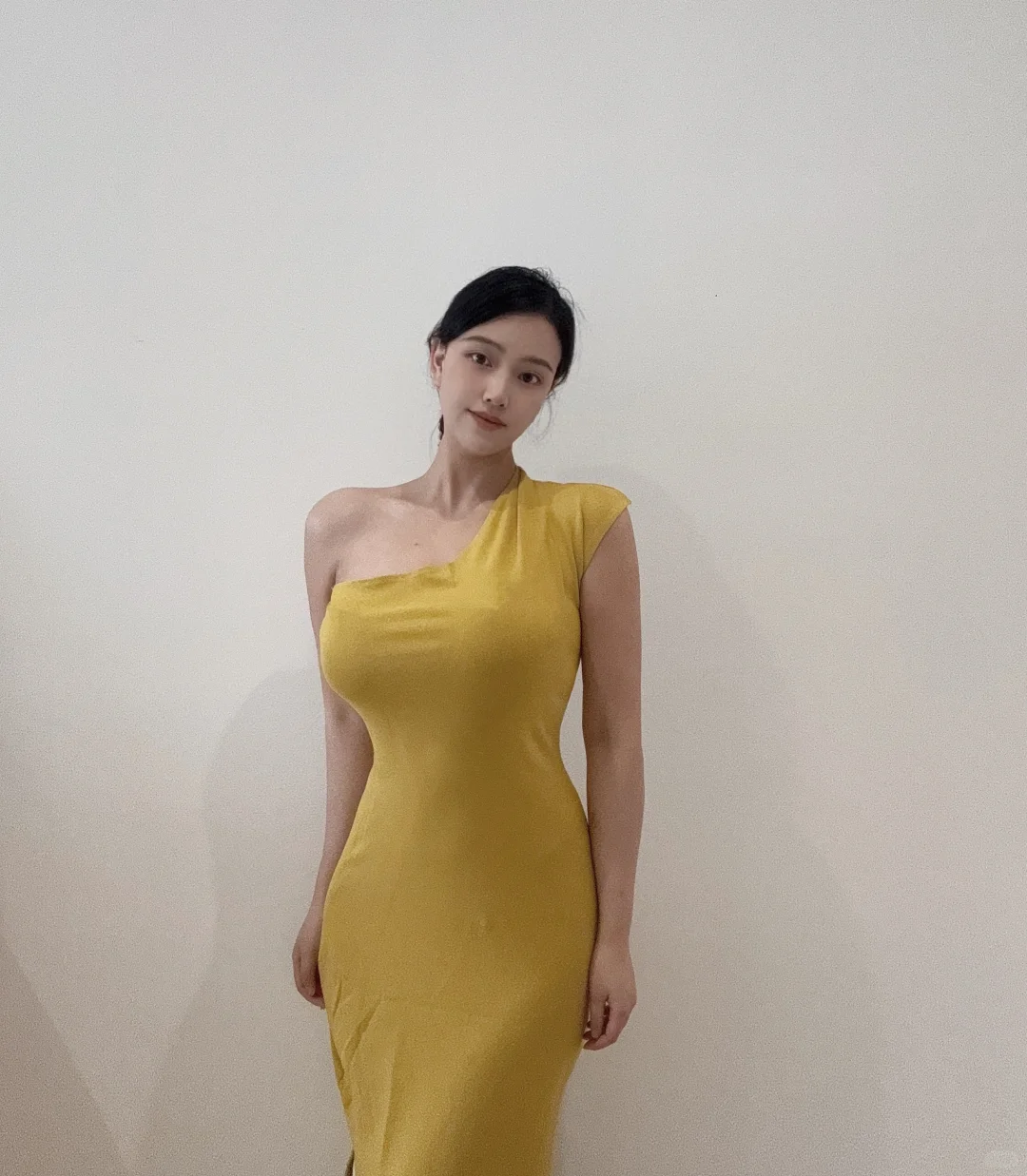黄色连衣裙 温柔又妩媚