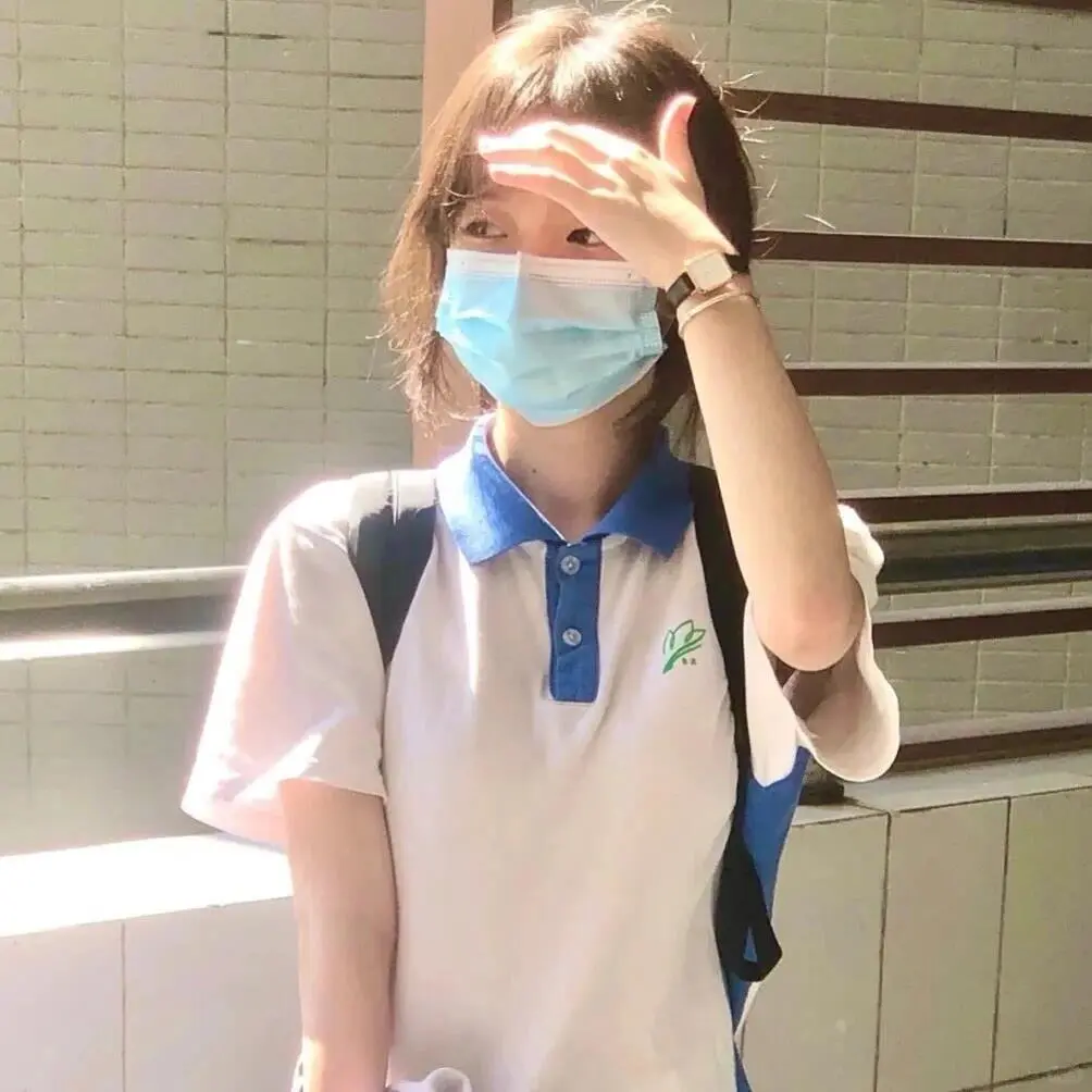 𝑾𝒆𝑪𝒉𝒂𝒕🫧头像｜毕业季｜暗恋｜白月光