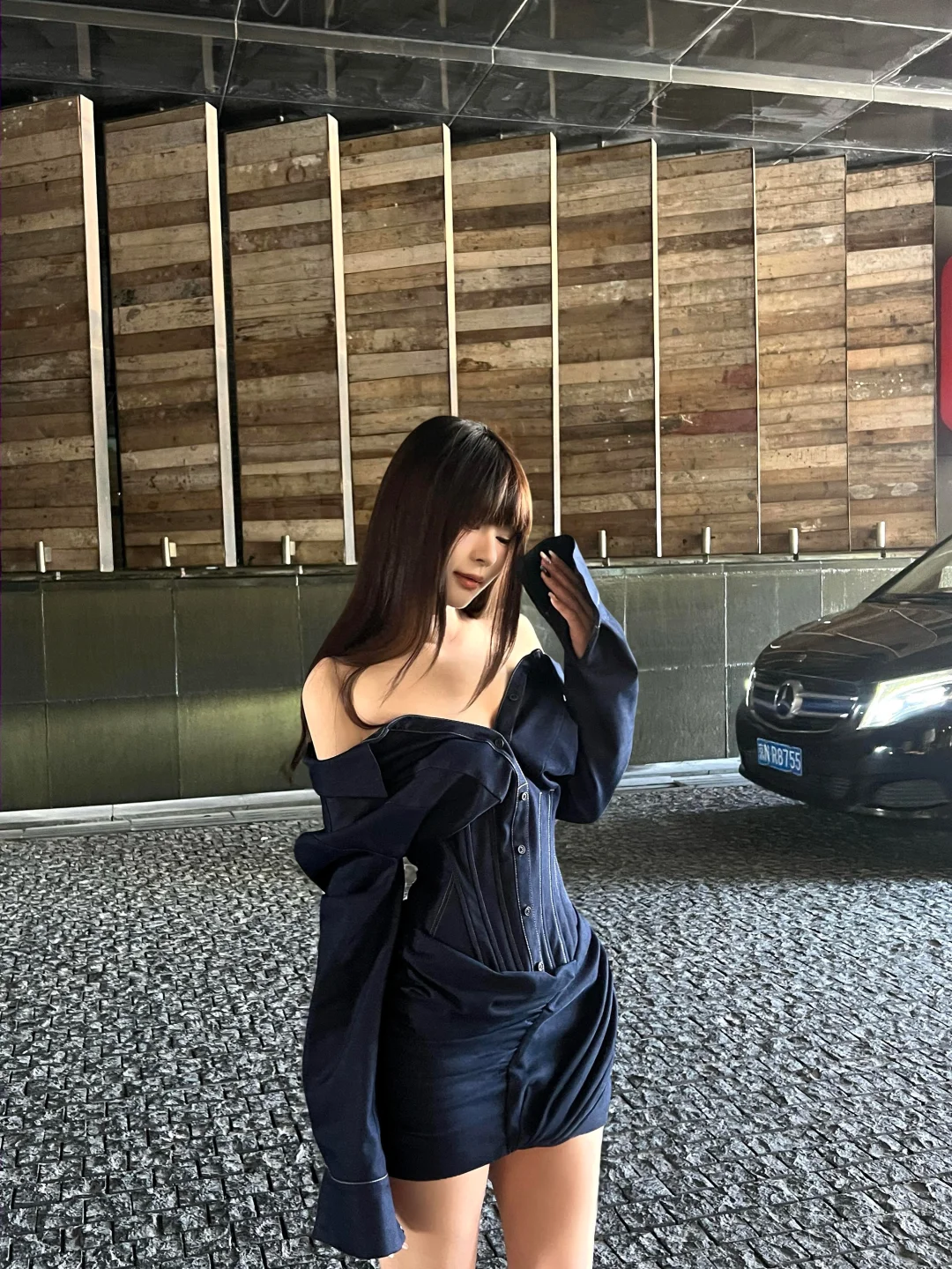 轻松勾勒出曼妙腰臀曲线~