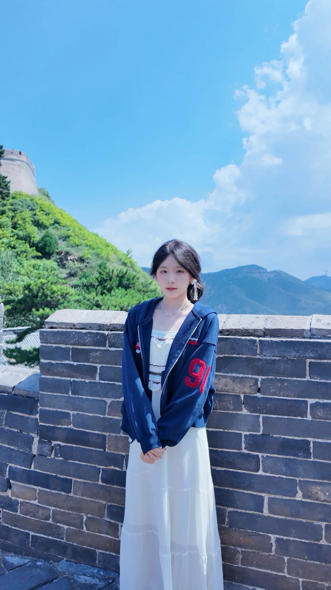 青山见我多妩媚🖼️