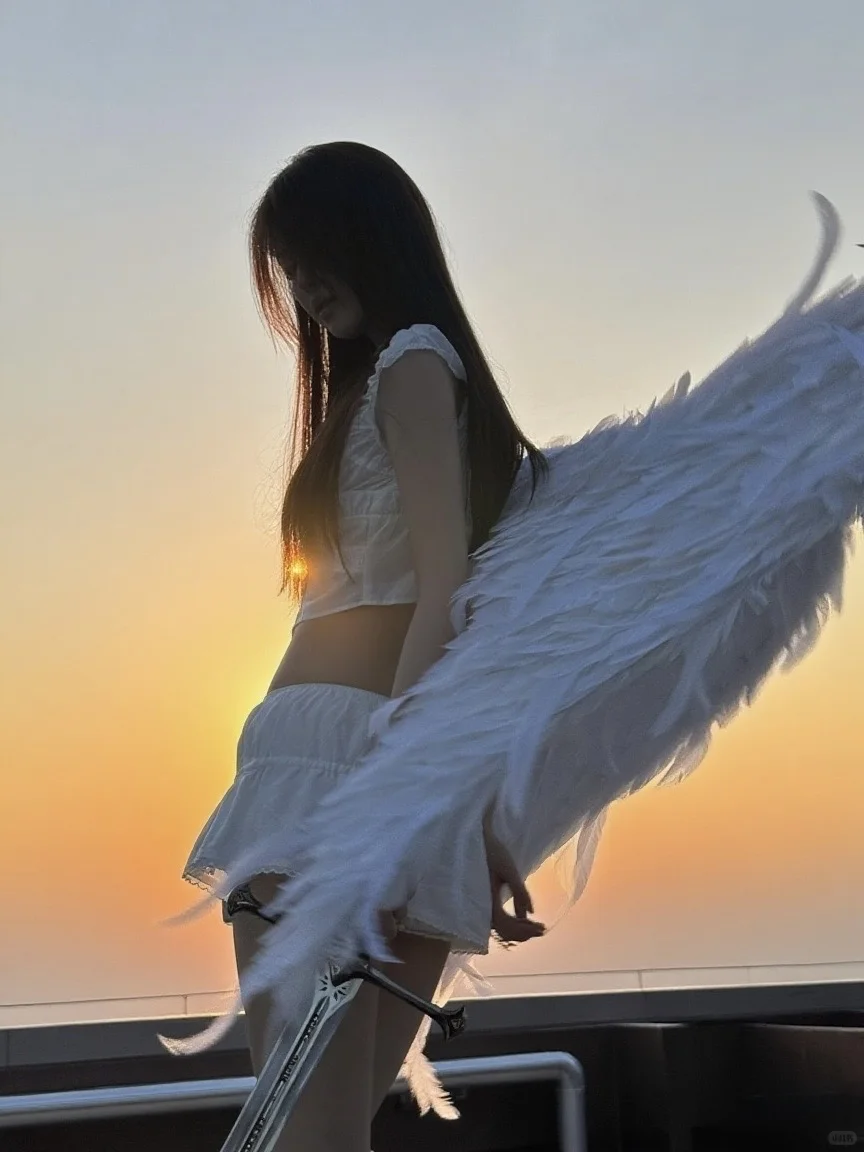 . ˖ ✝︎ ︎ ꒰ঌ 天使