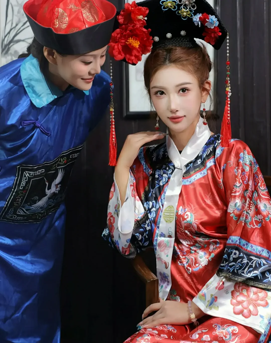 《秀人》金允希贵妇与公公的故事