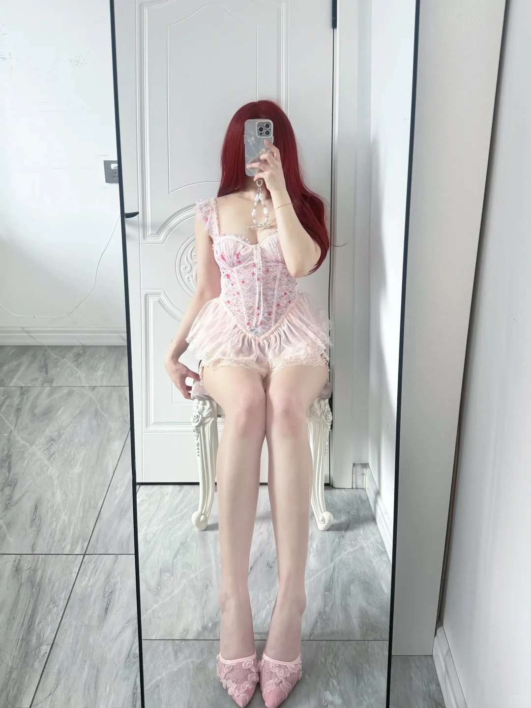 左滑上身美到窒息的鱼骨胸衣！