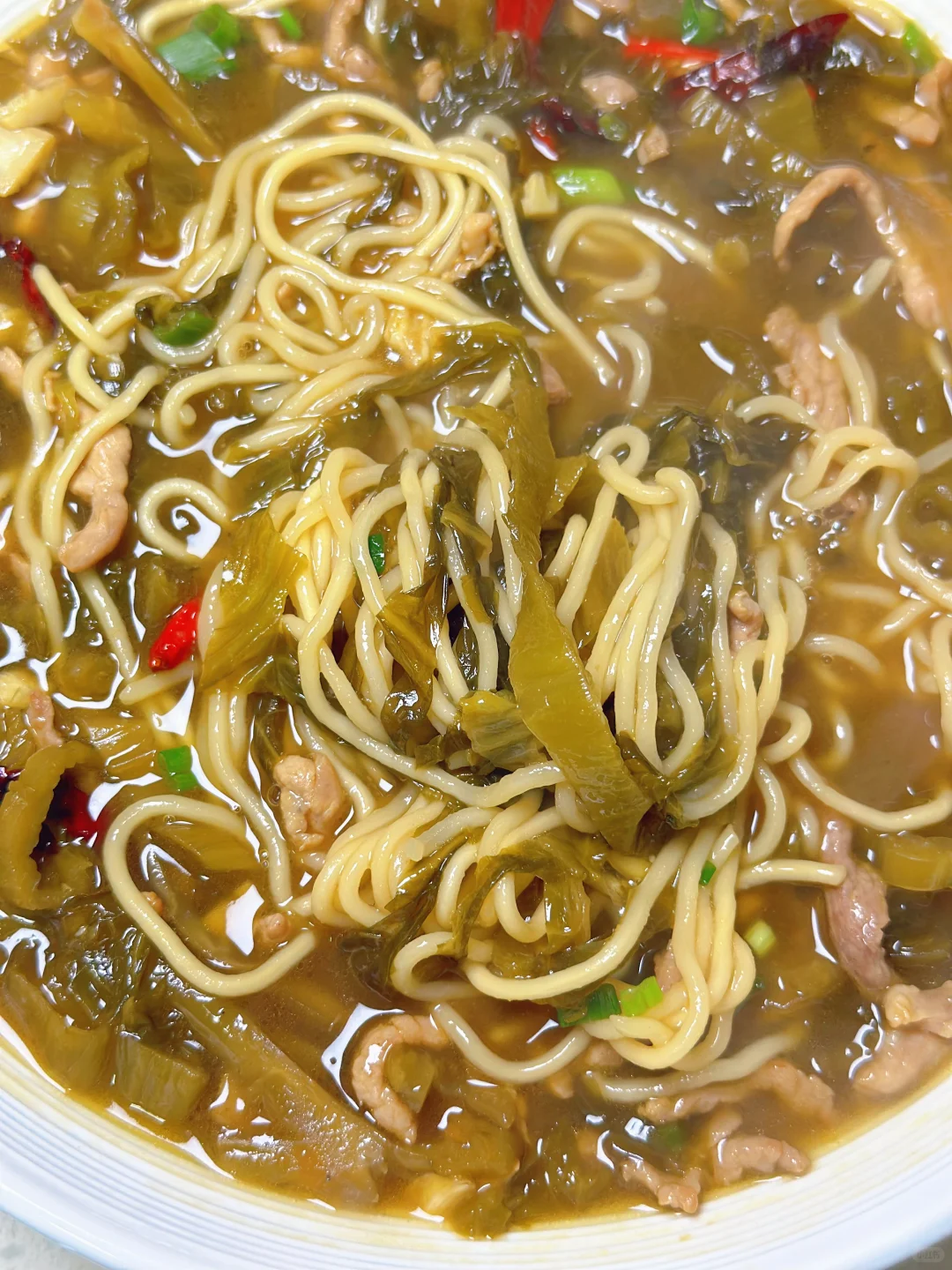 🔥网友说的没错！这碗酸菜肉丝面真的绝了！