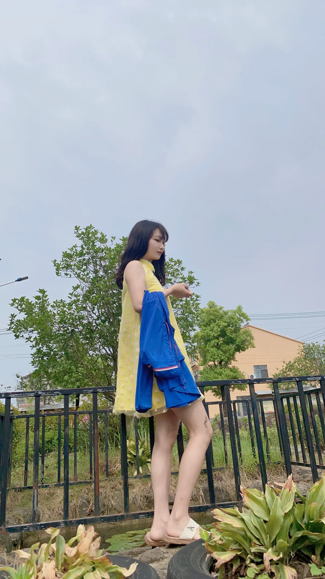 我觉得穿精致点是对生活的热爱