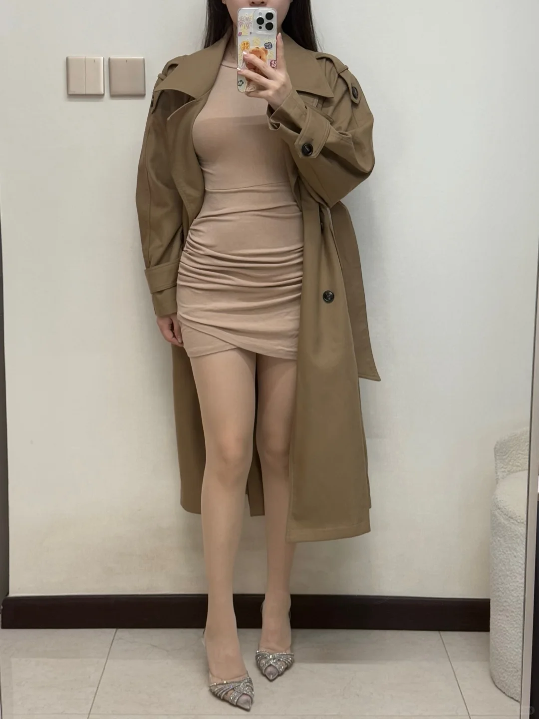 浅裙+肉丝=约会杀手锏