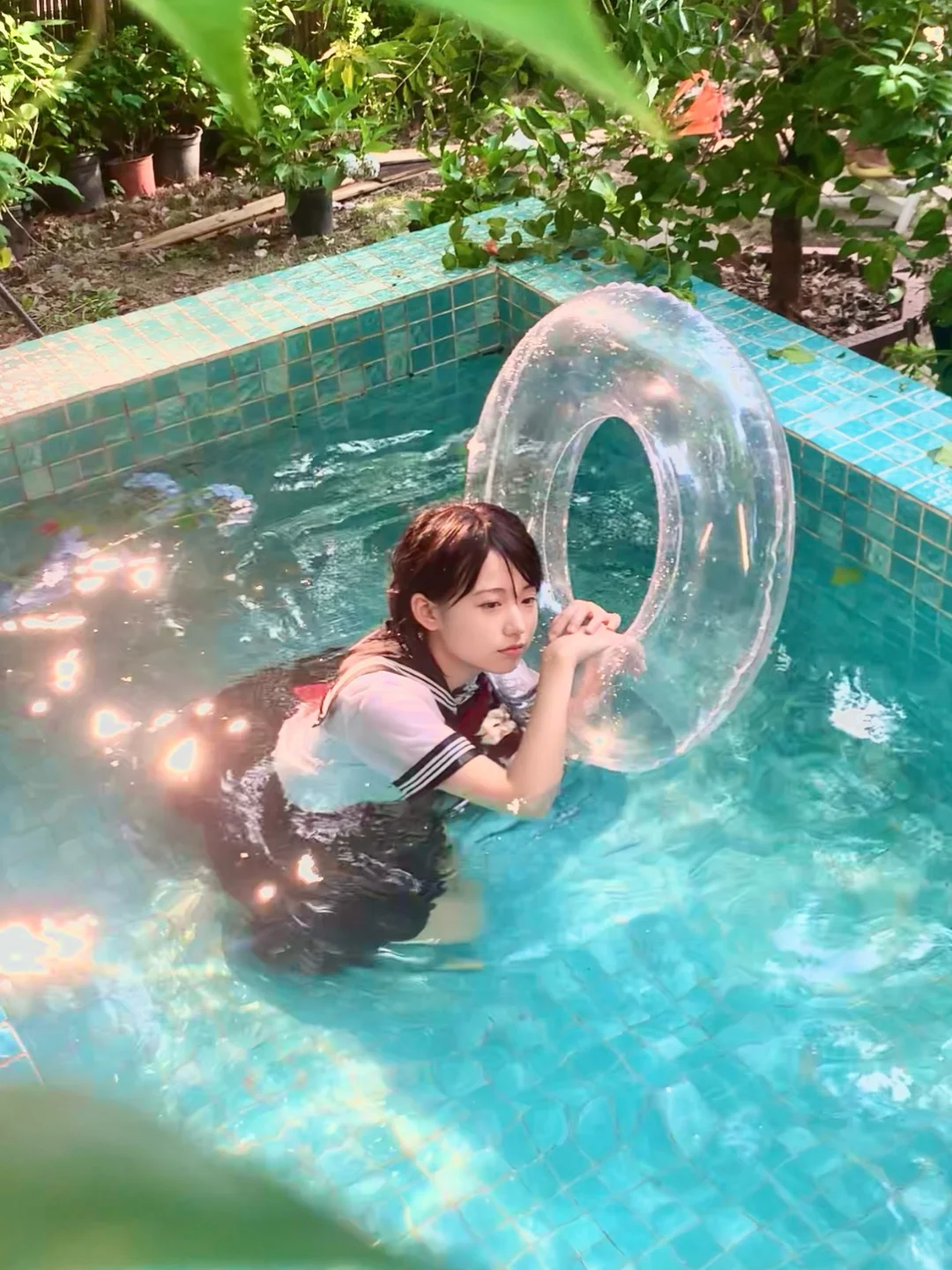 你好我今天去小泳池拍照了≡ω≡
