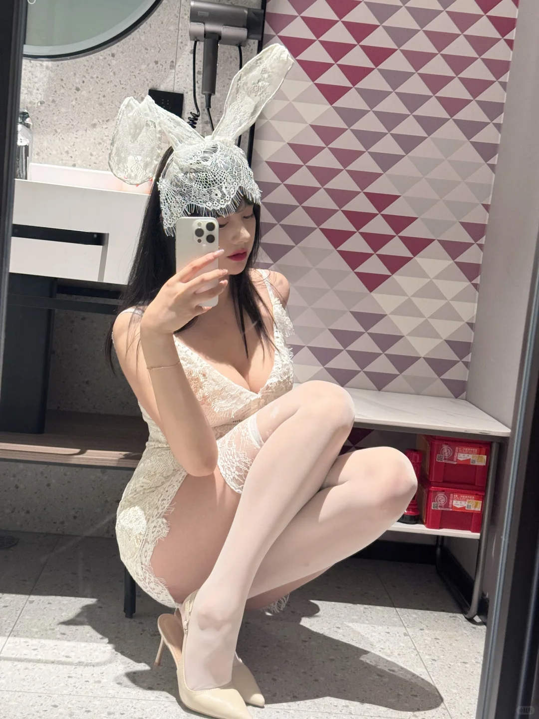 吹爆这套蕾丝白兔女郎🐰
