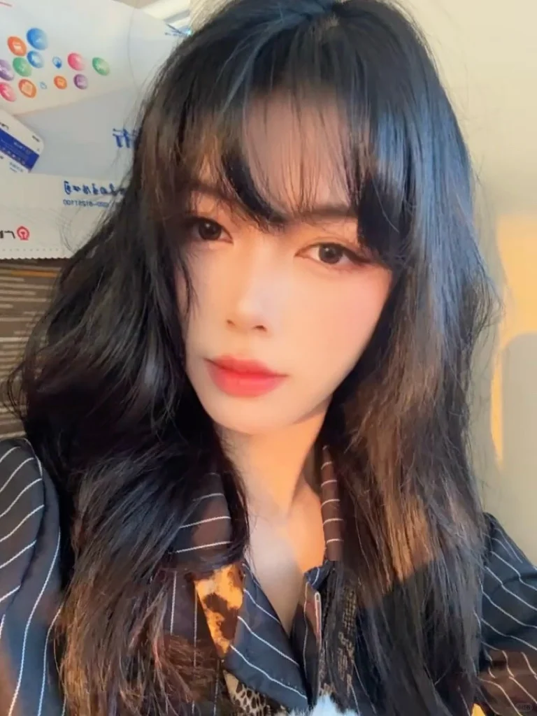 很想用大美女的身材和脸蛋活一次