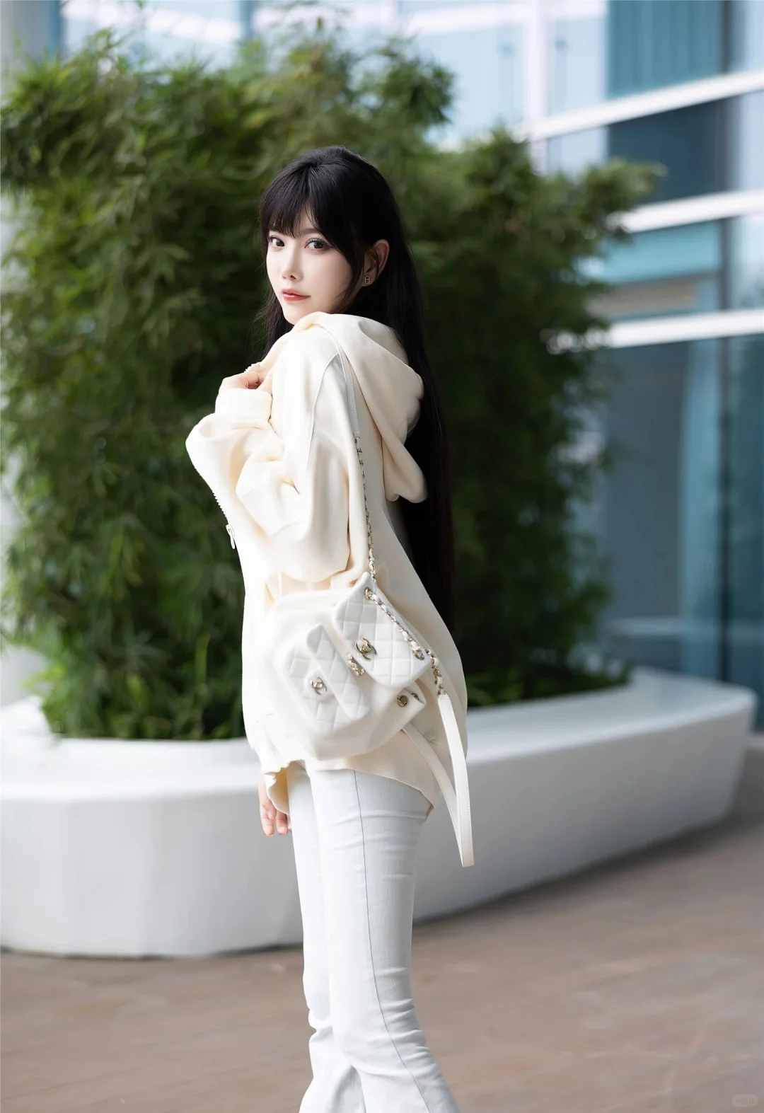 秀人模特杨晨晨、清冷气质穿搭