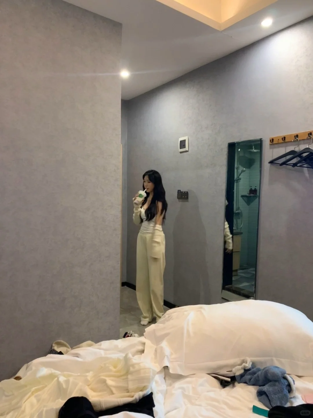 最喜欢和姐妹一起在酒店聊天吃饭