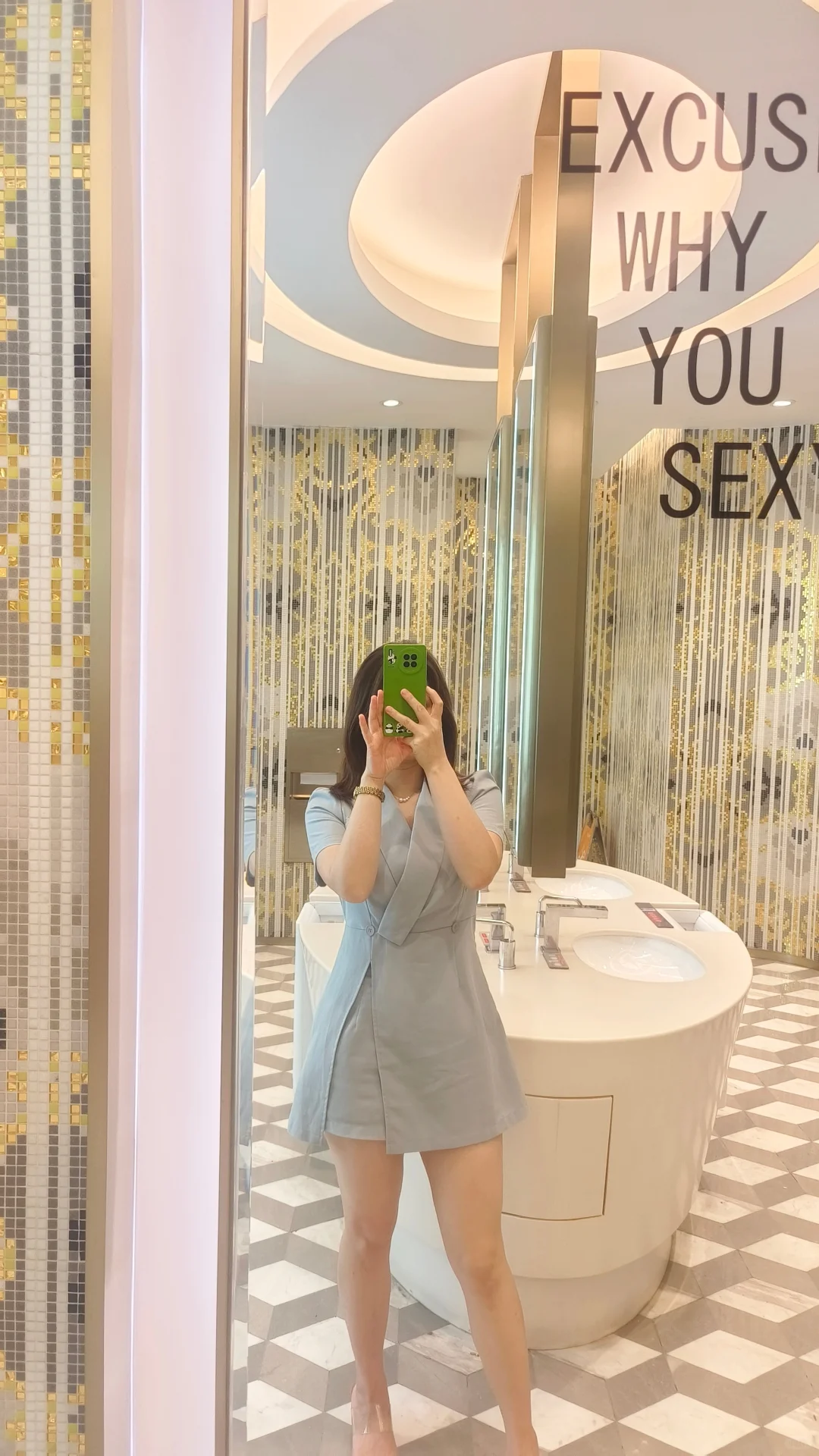 少妇感很浓😂