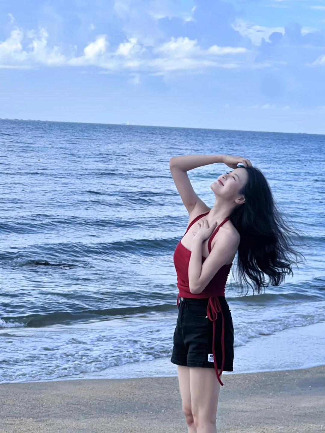 存一些海边沙滩拍照姿势📸九张赢麻朋友圈