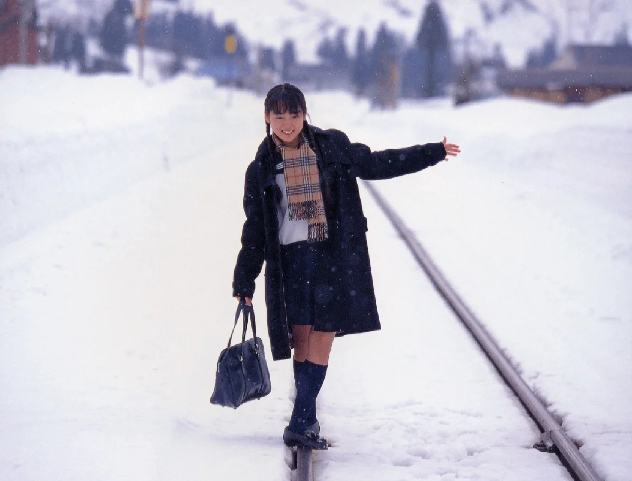 审美分享‖日系雪景jk少女写真参考