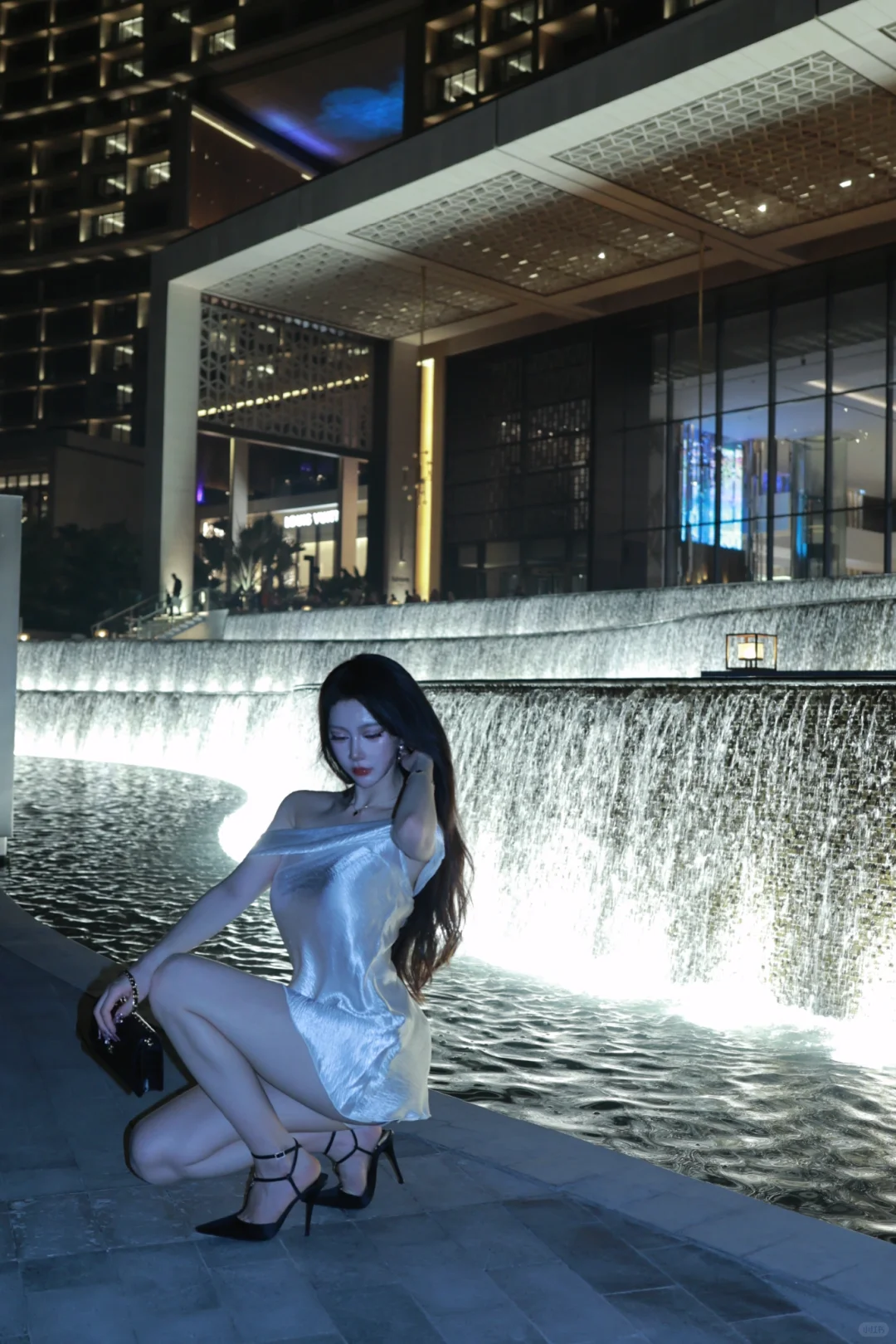 海边穿搭‖夏天的海，很适合我🌊