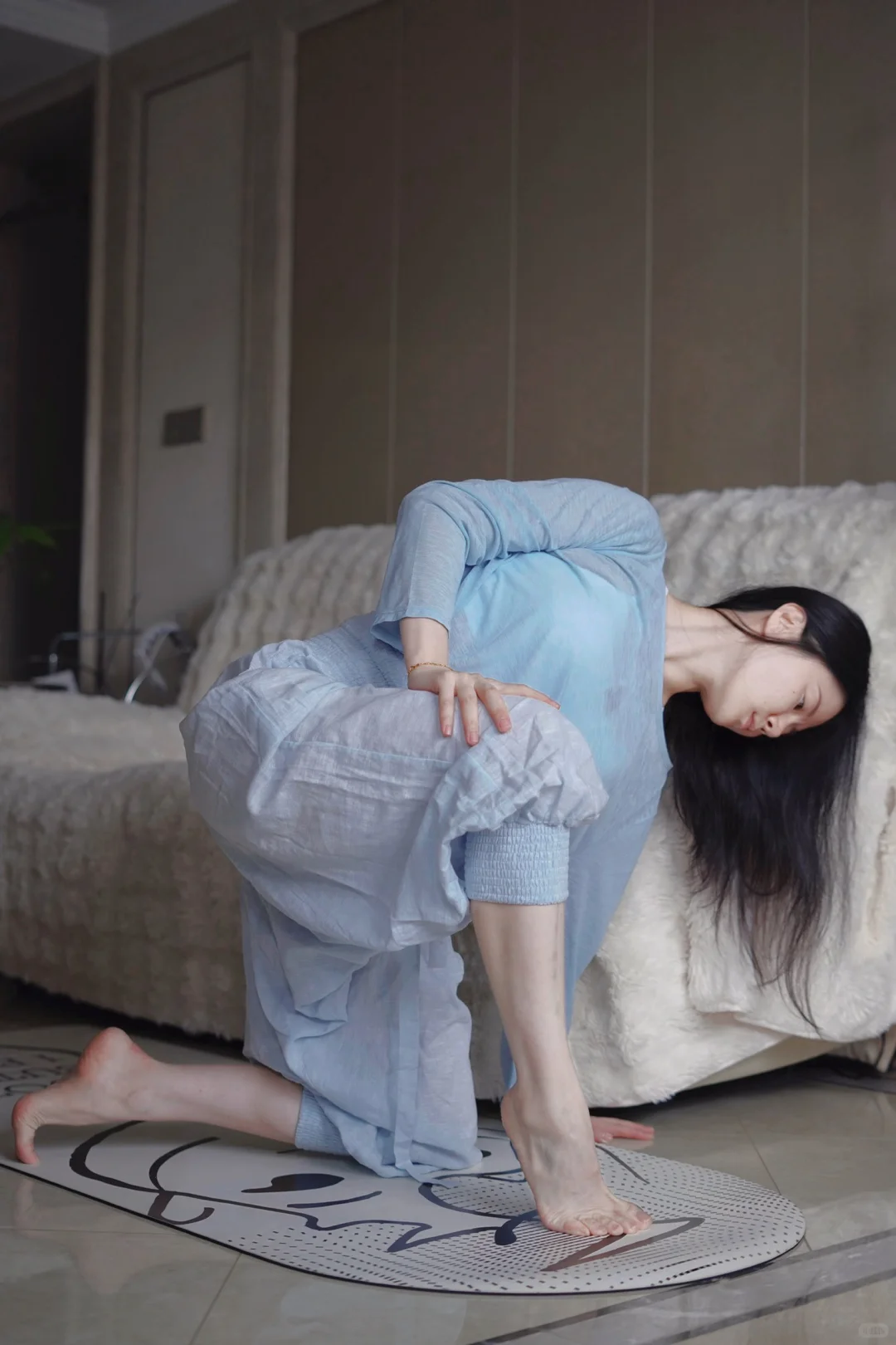 瑜伽晨练｜当我闭眼，宇宙熄灯。