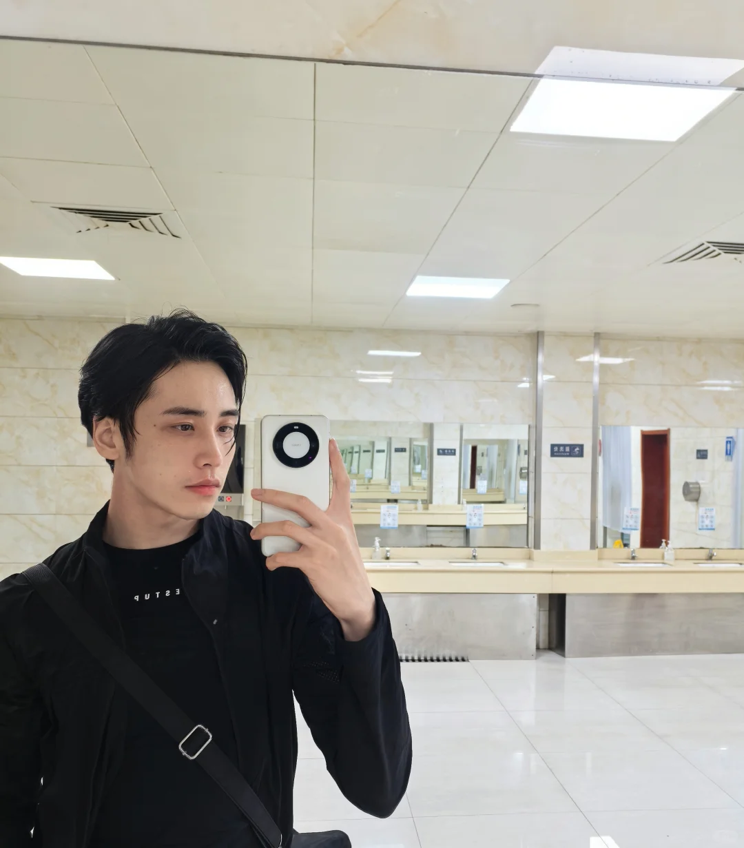 纠结到失眠!这长相到底能不能当模特?🤔