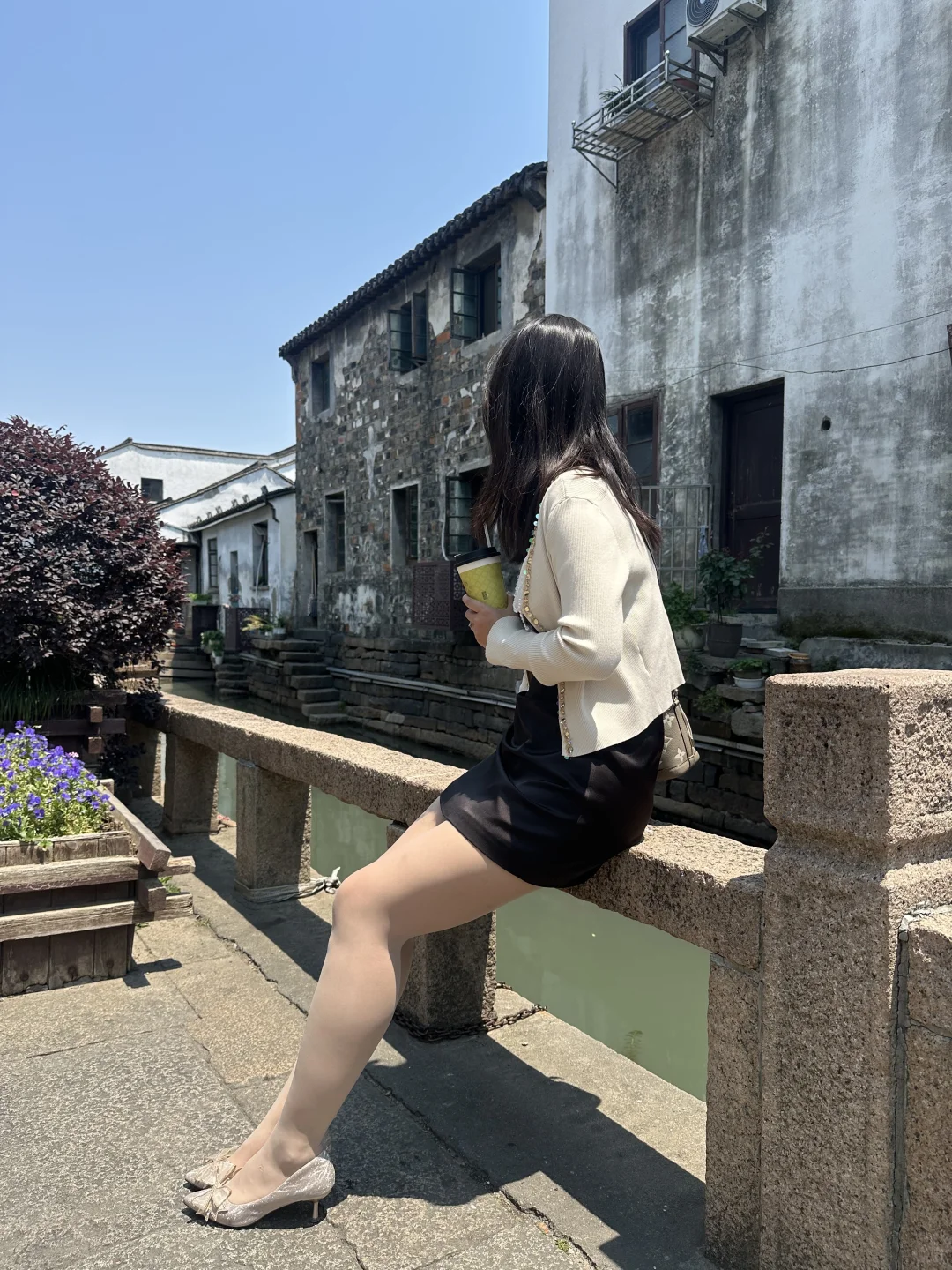 丰腴人妻的肉丝穿搭