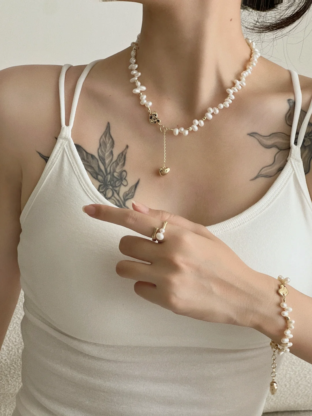 ✨🤍爱心珍珠巴洛克,夏日吊带的时髦单品