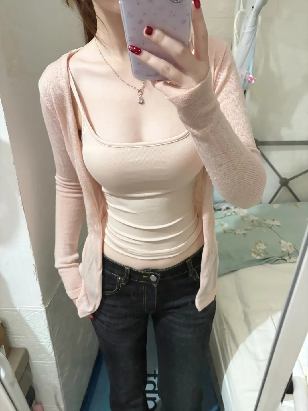 女大吊带穿搭分享