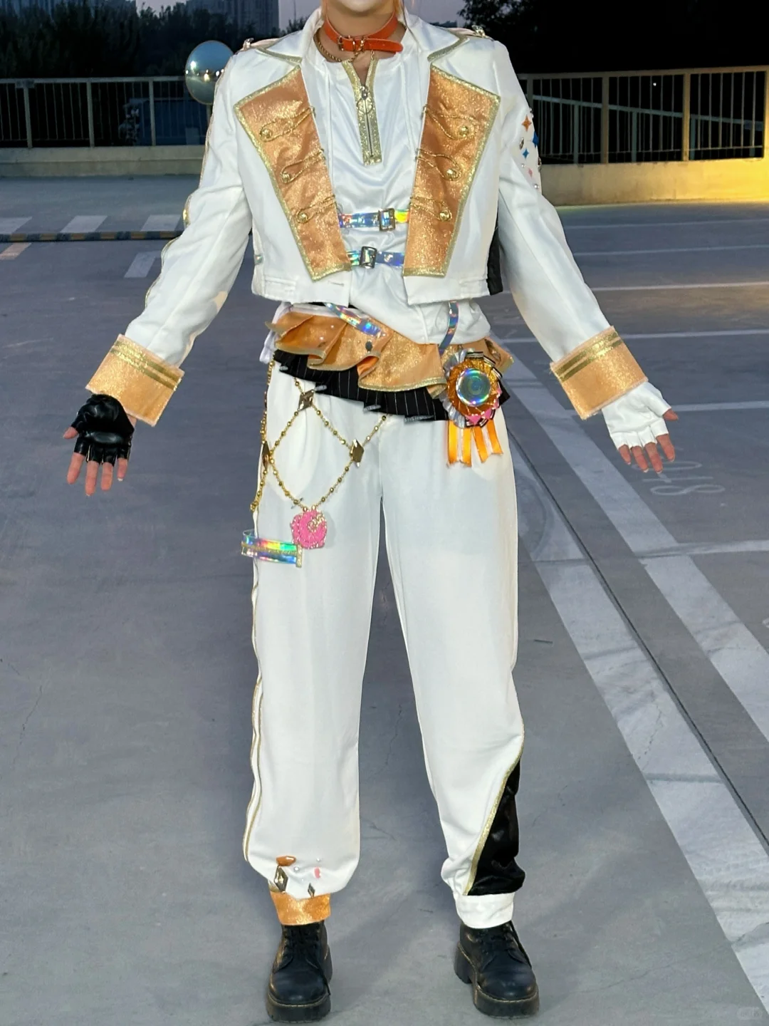 给我一件白西装,还你一套感谢祭