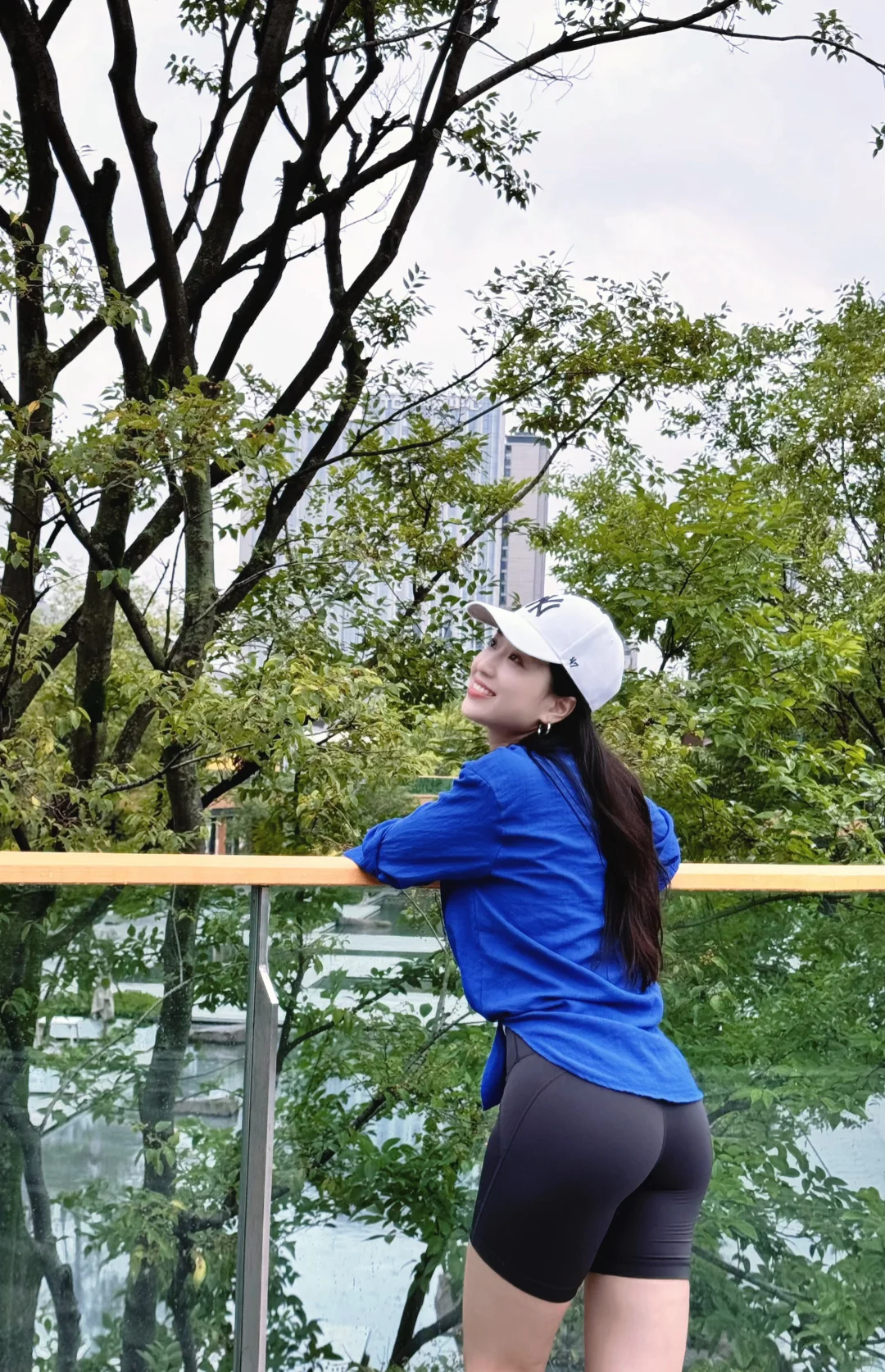 我嘛,像风一样,所以没人能抓得住我