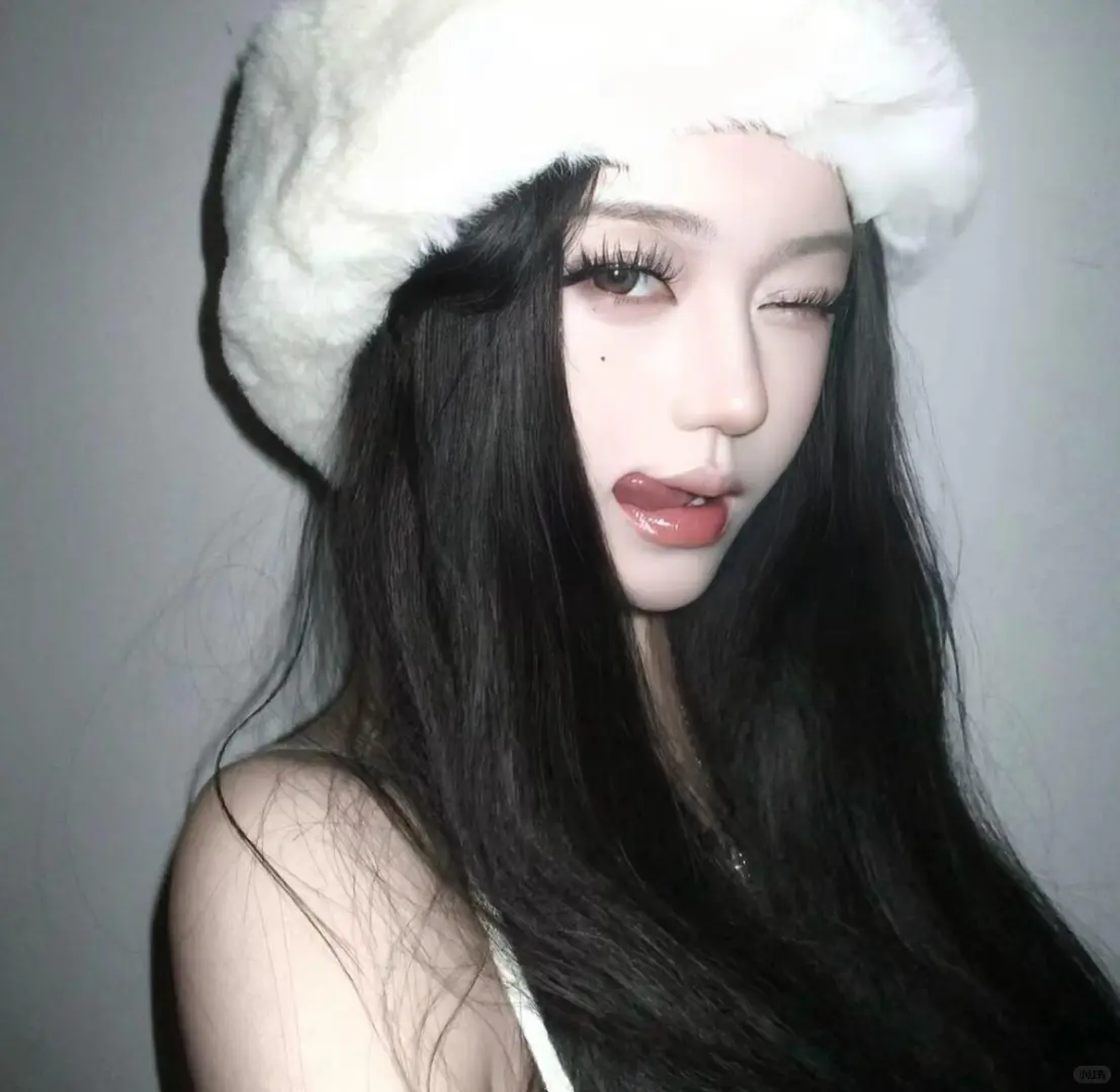 𝙒𝙚𝘾𝙝𝙖𝙩纯欲头像第三十期