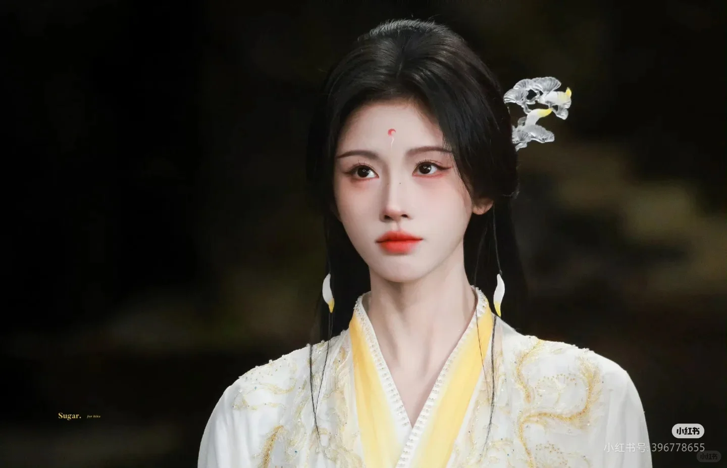 鞠婧祎月鳞绮纪图片,百变小鞠。