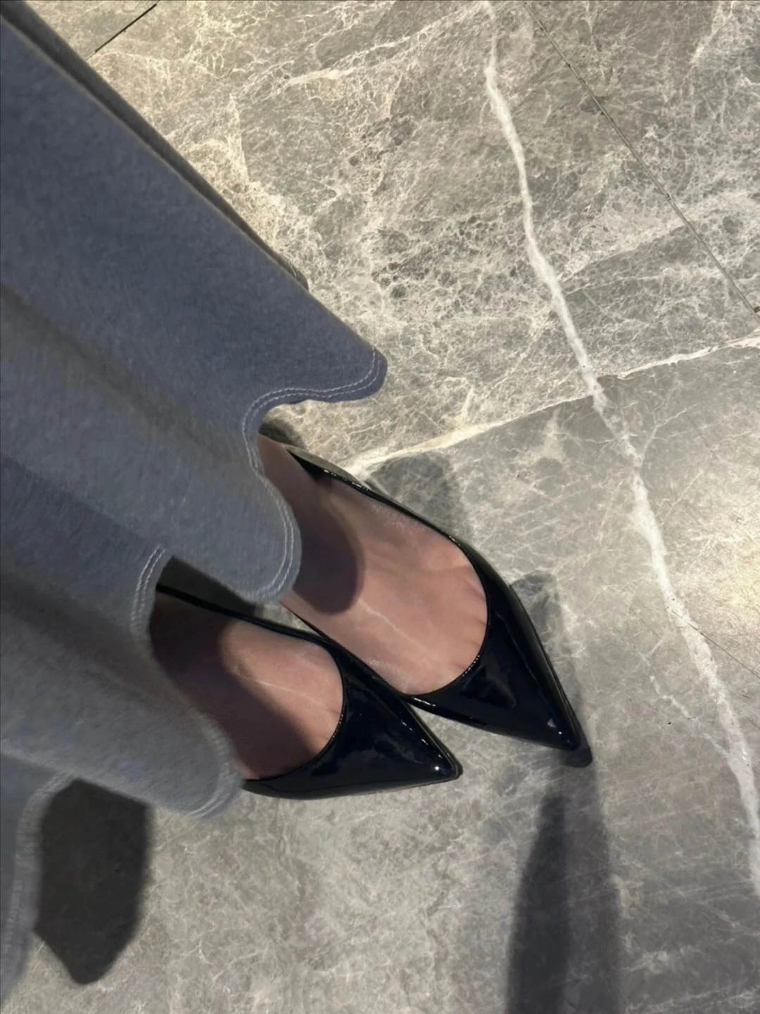 正是穿丝的季节