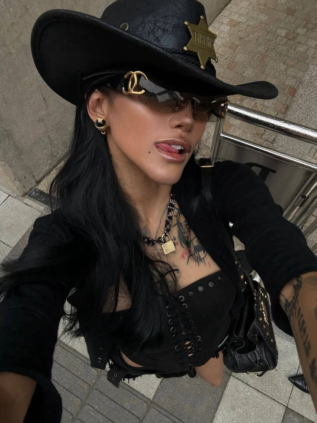 ‘ Who’s the cowgirl ? ‘