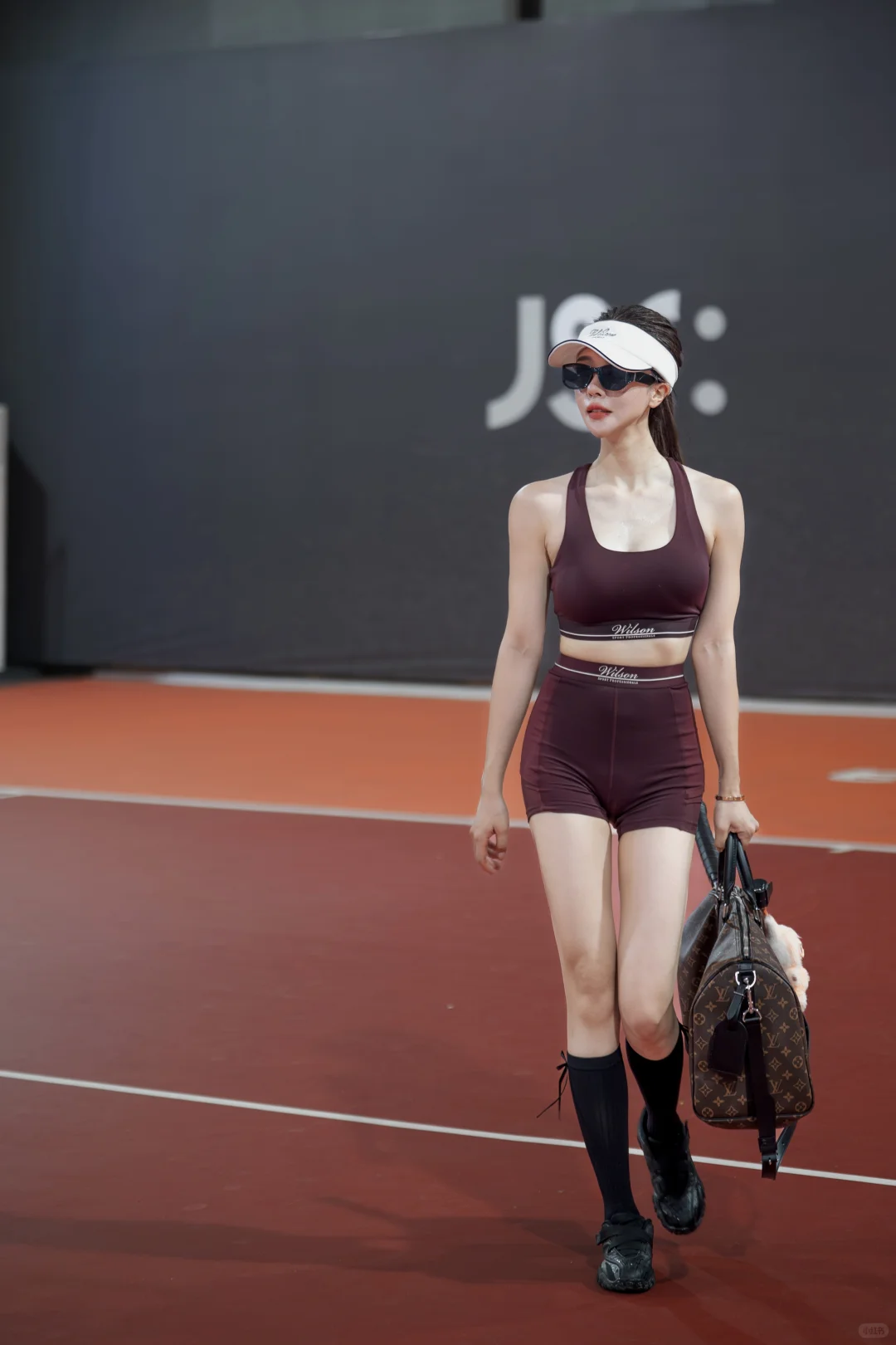 爱死我这张暴汗的脸