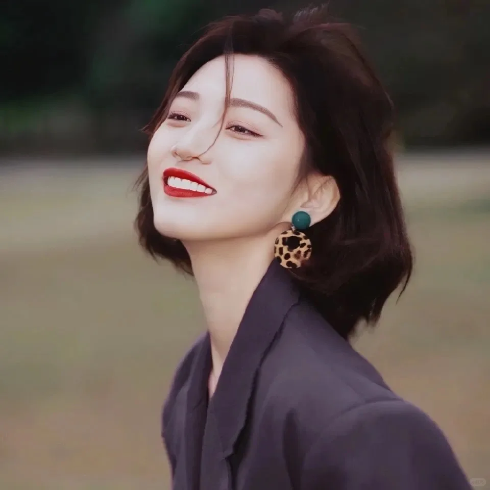头像系列. 复古风女生头像