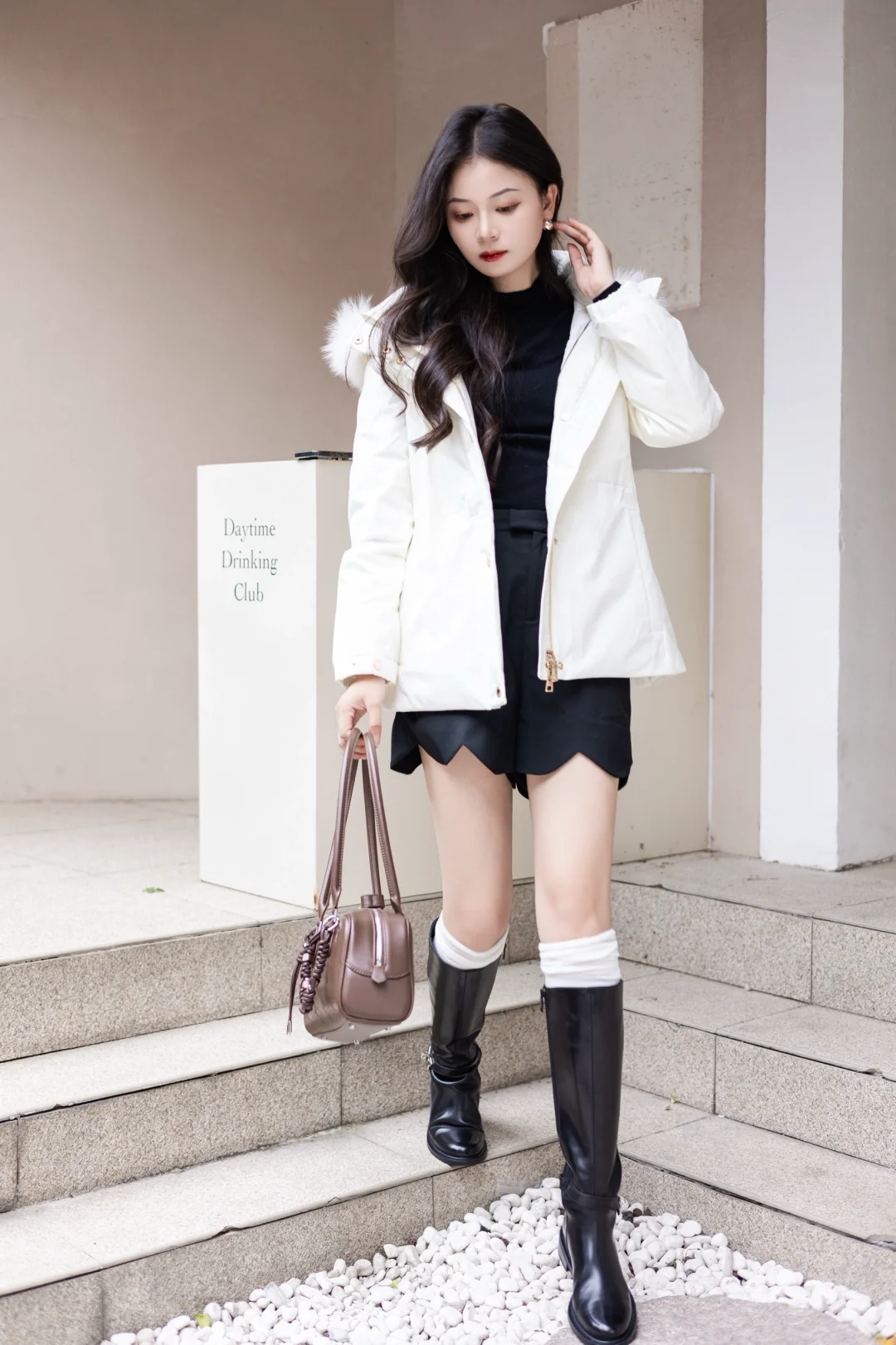 30+气质通勤穿搭｜羽绒服+长靴好御姐！