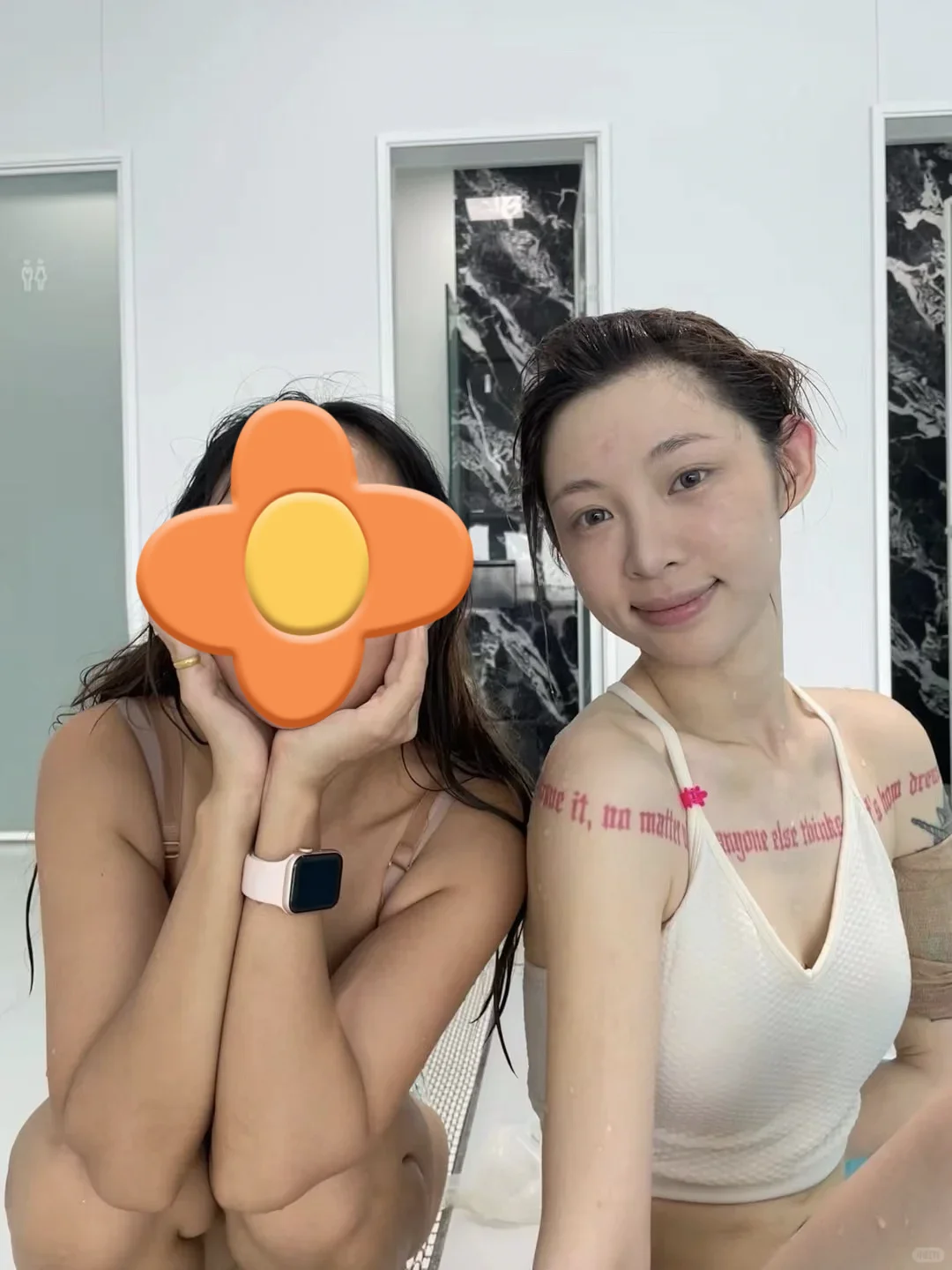 不是,这姐的衣服是认真的吗？！！