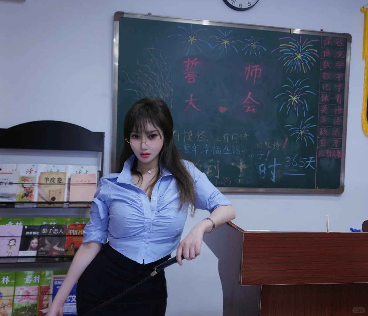 课堂摸鱼？是不行的哟🙂‍↔️