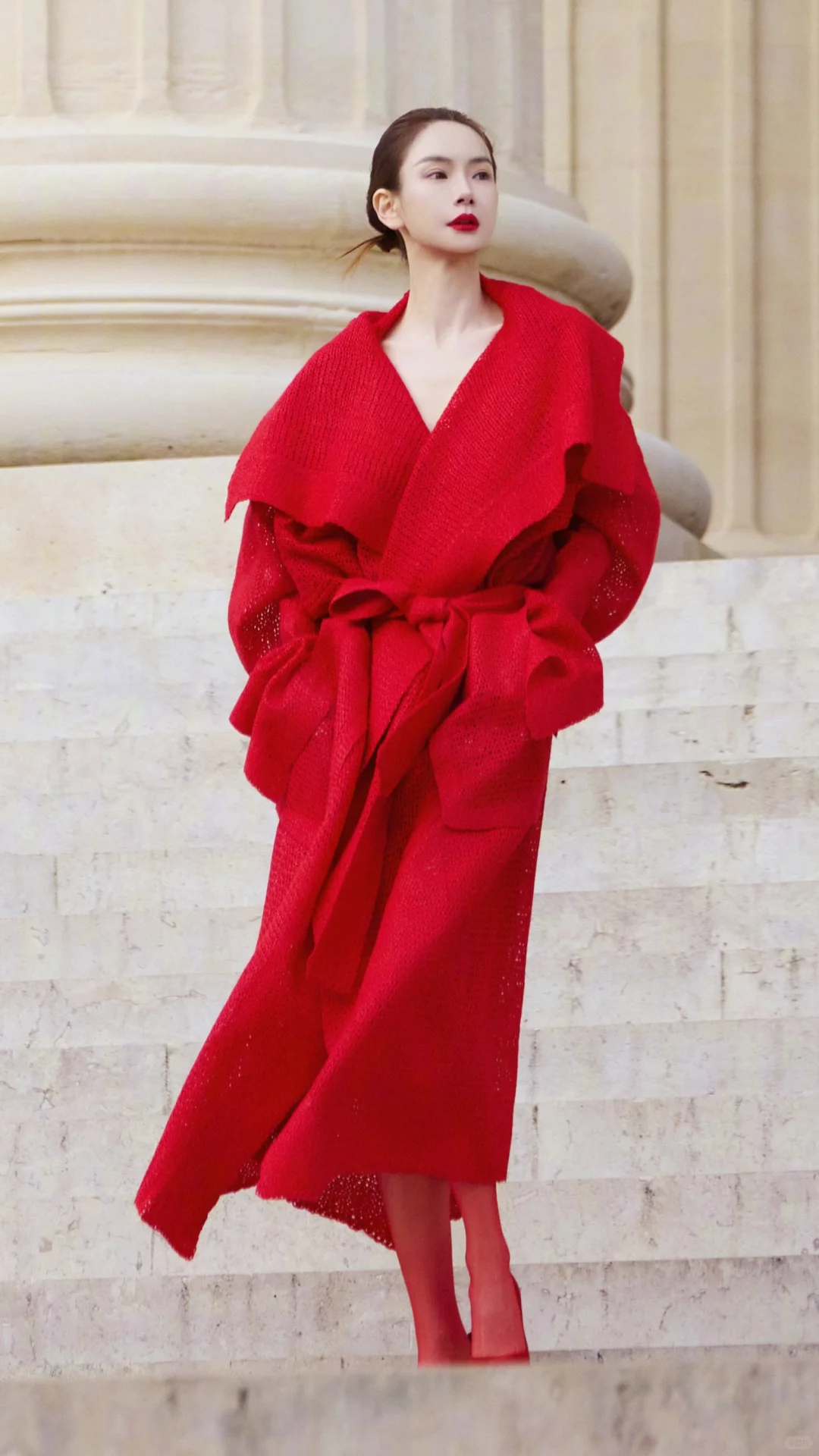 戚薇红色丝袜美腿