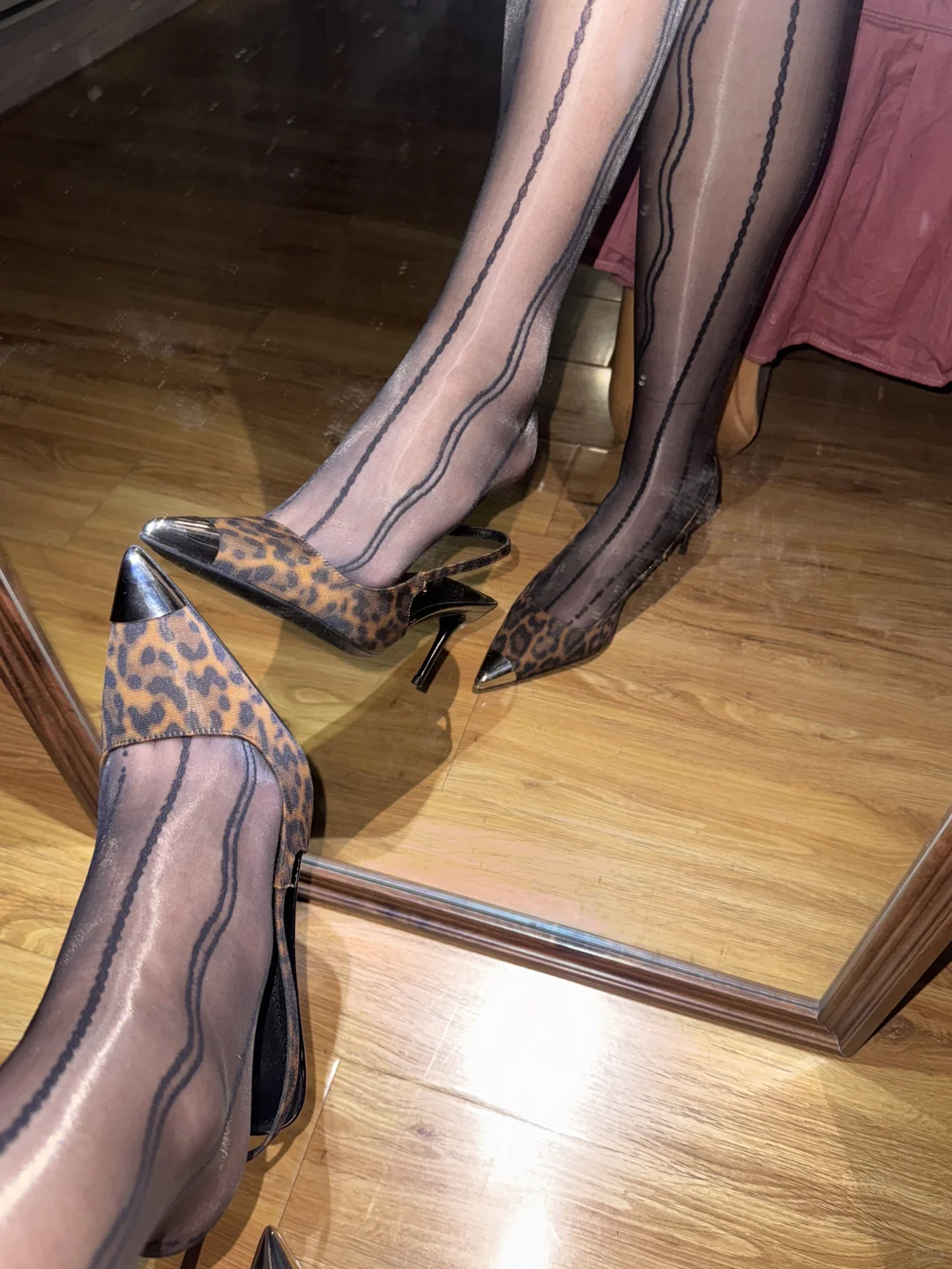 豹纹配花纹黑丝 ｜真的美到我了