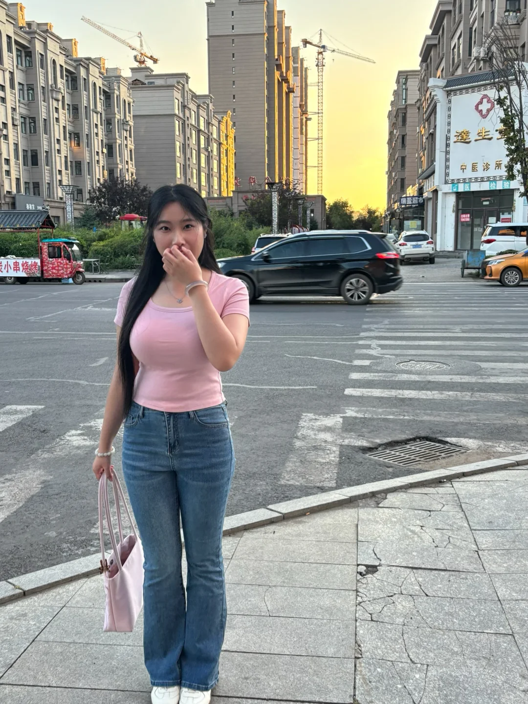 大一买的小粉t好扛穿!