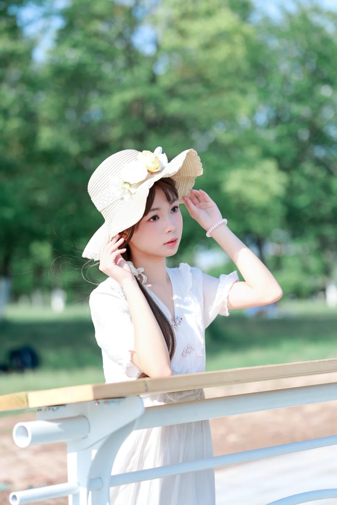 盛夏的美少女