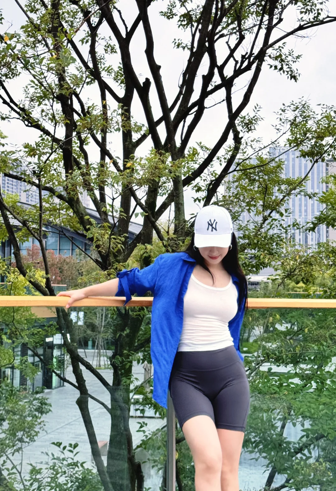 我嘛,像风一样,所以没人能抓得住我