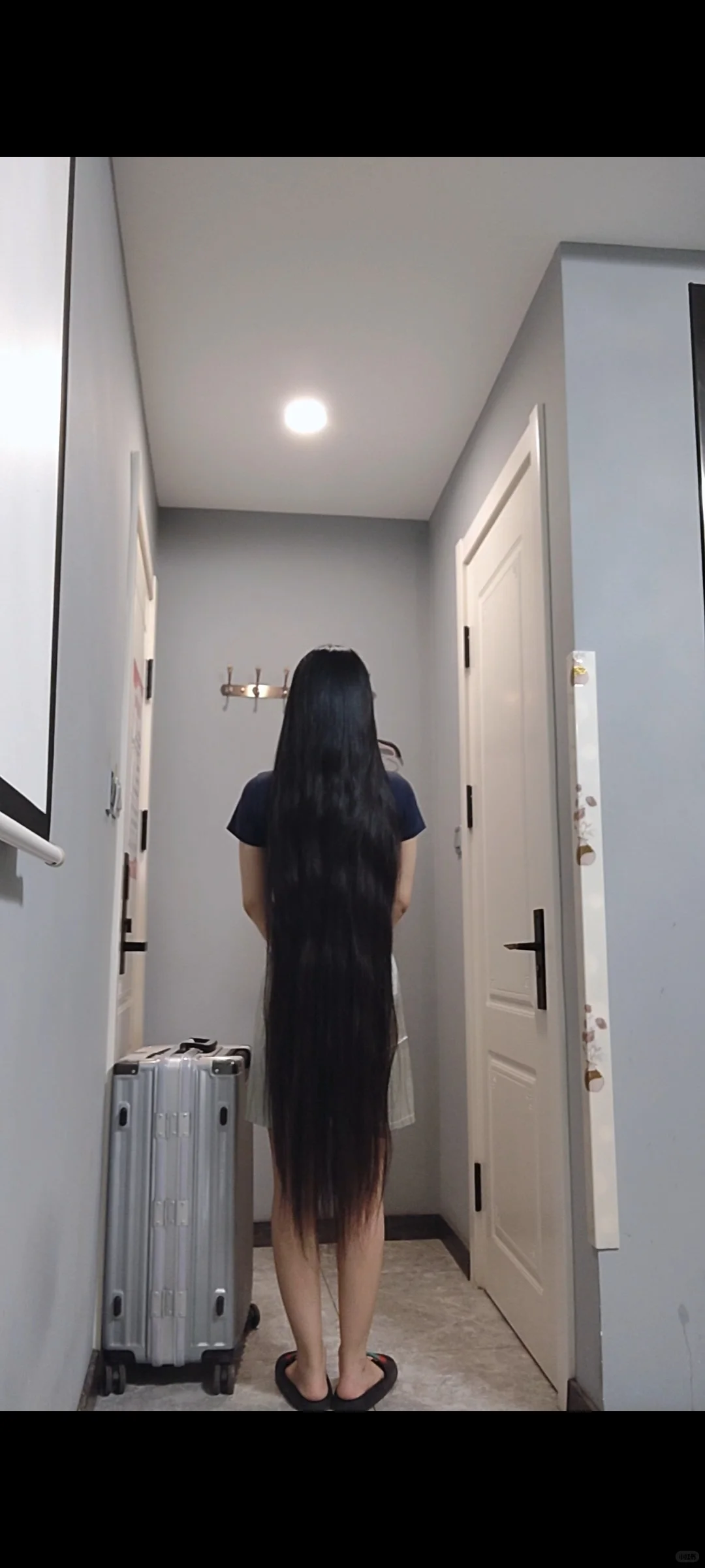 救命！剪长发还是继续留？纠结