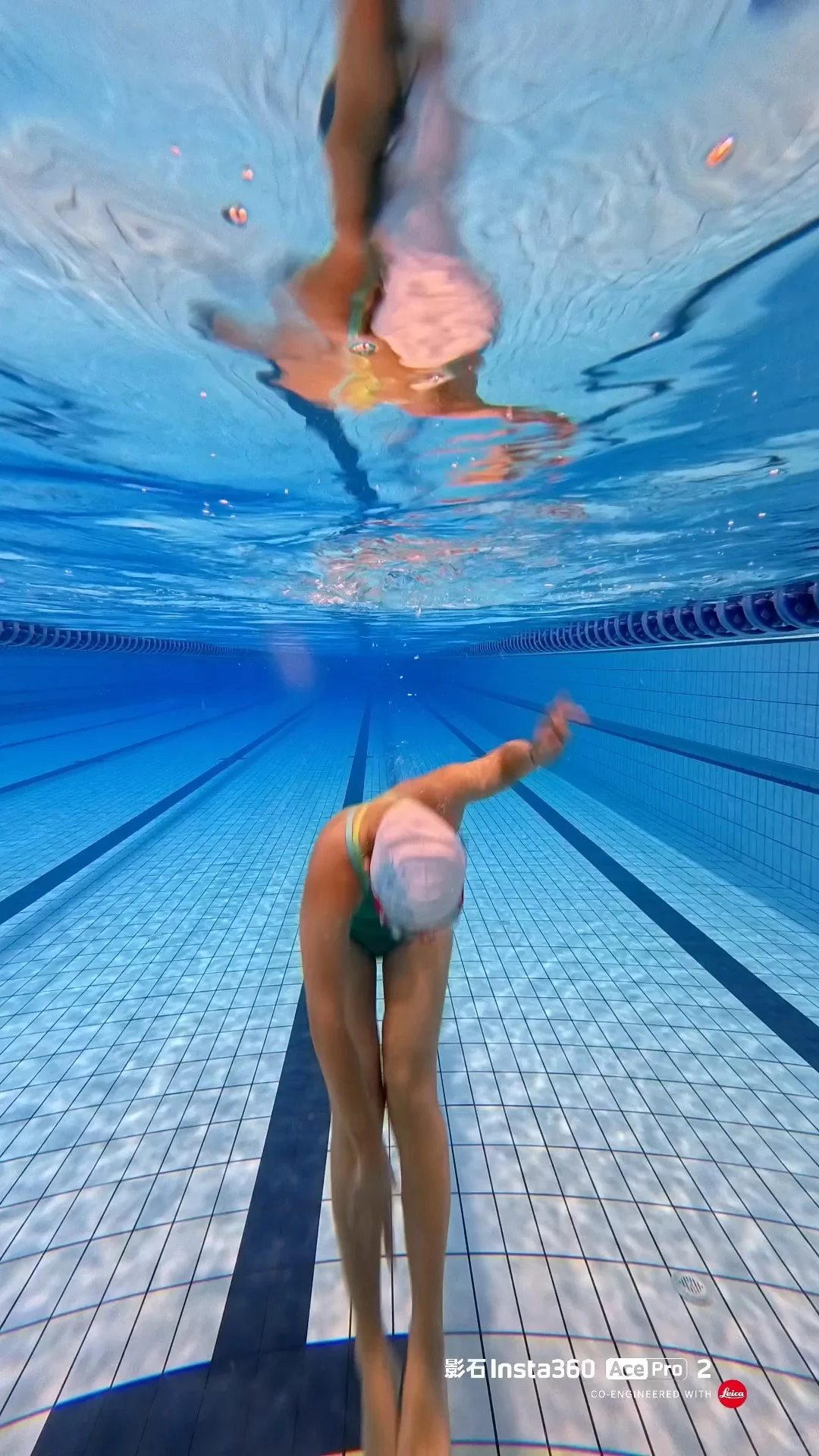🌿这绿色泳衣，绝了！显白又吸睛！🌿