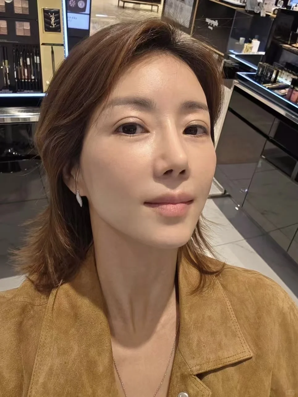 45岁,调了,算中年美少女吗