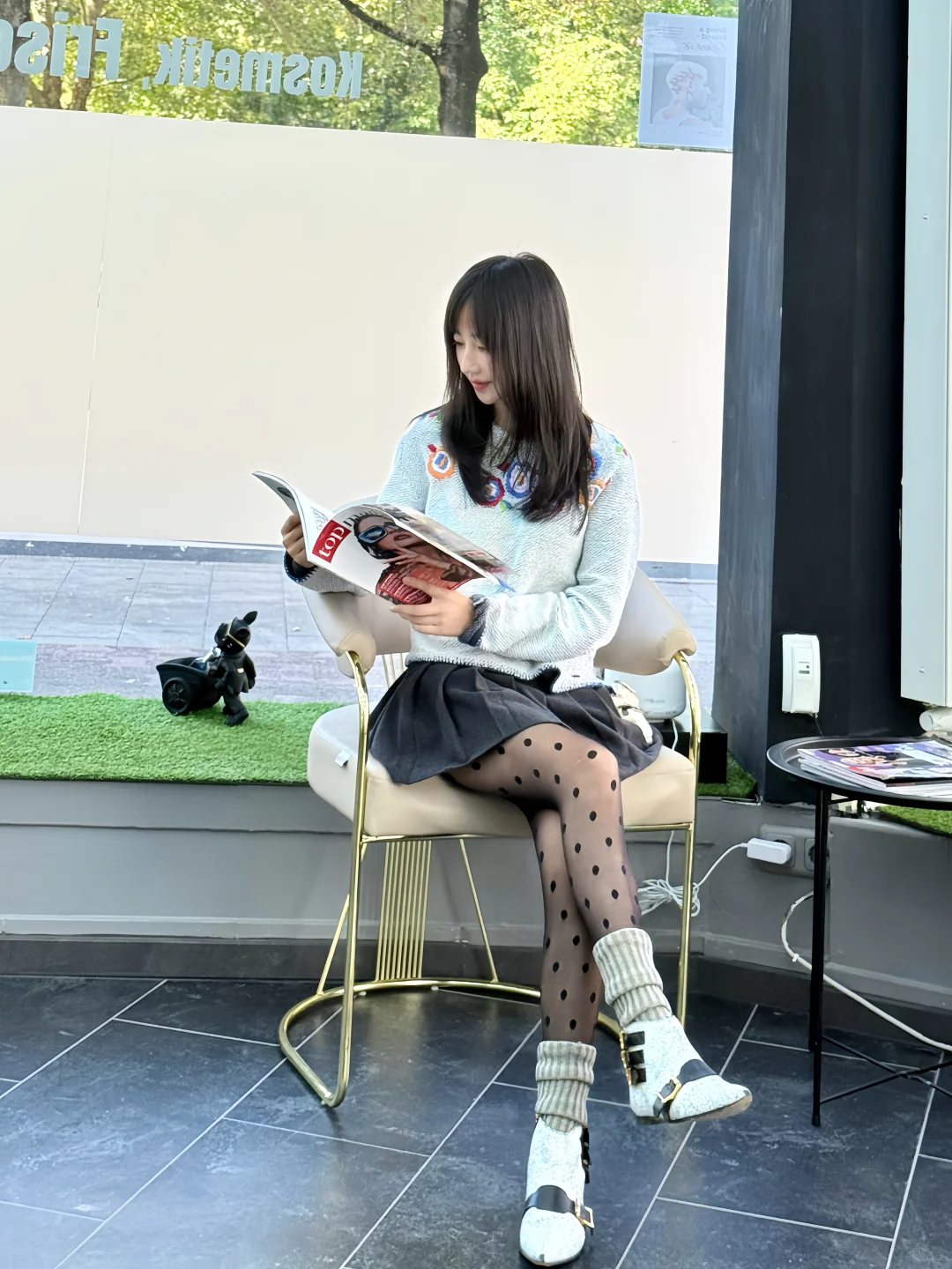 🇩🇪不装了~家里开丝袜厂的