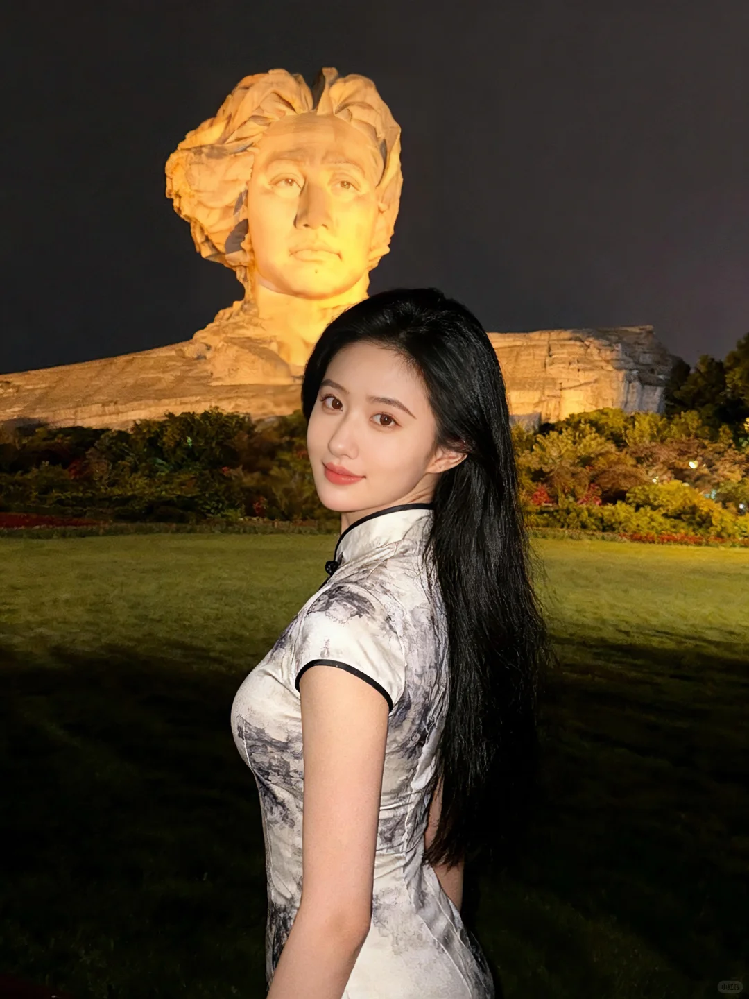 橘子洲头旗袍打卡～