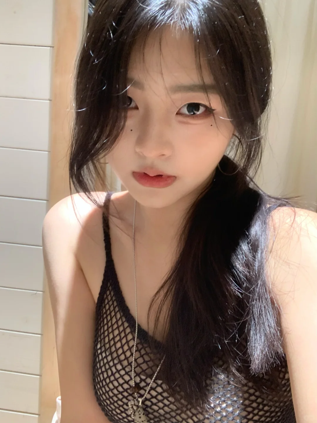 幼态皮相 + 骨相支撑，又嫩又抗老