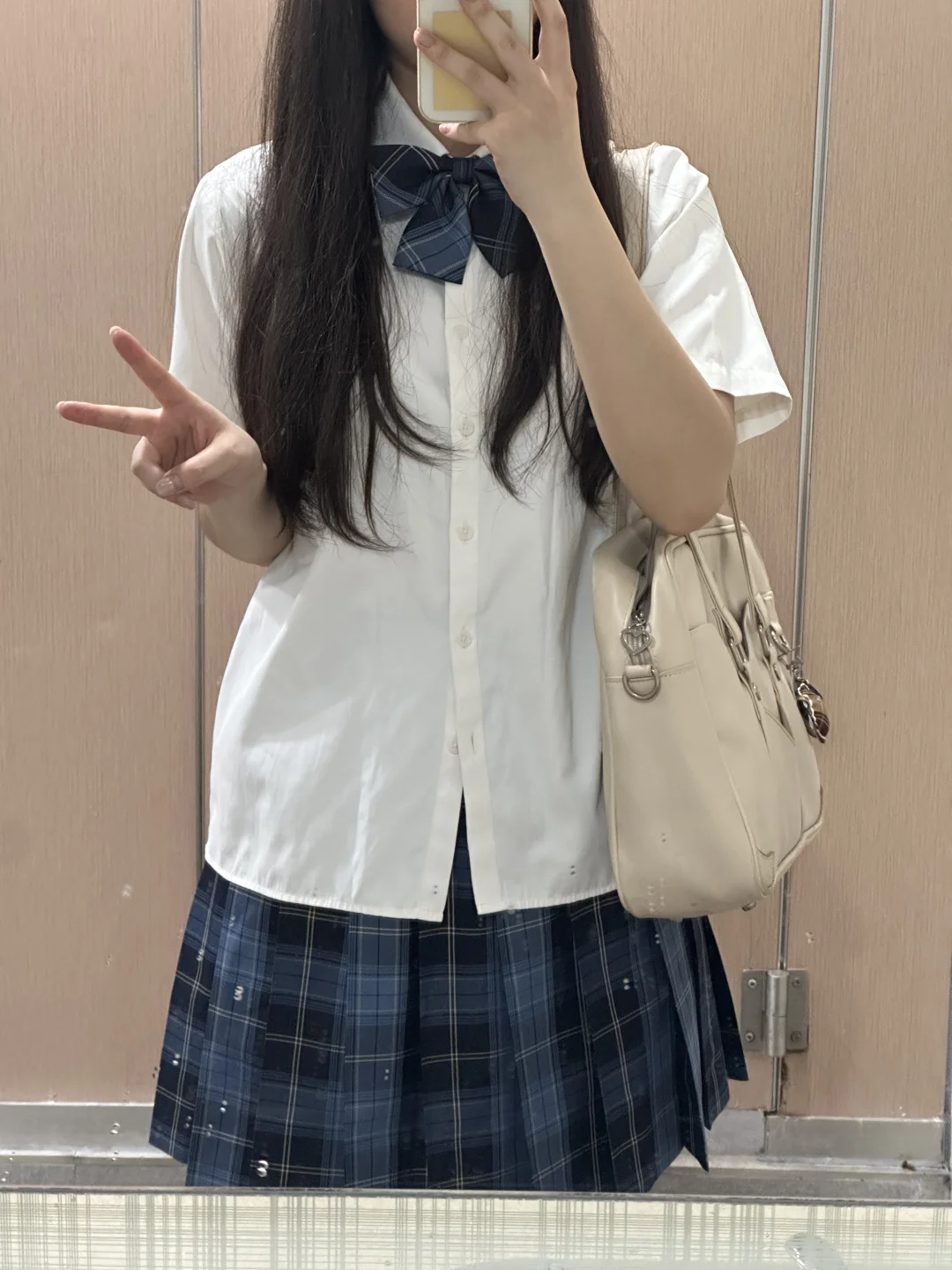 jk下竟然是这巨物………