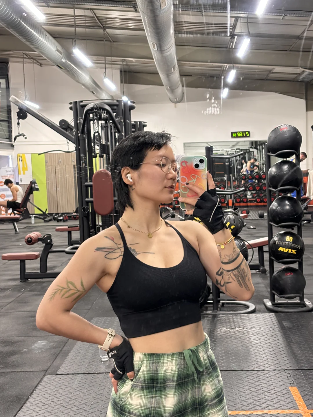 脱美役:原来女人是可以不剪头发的啊