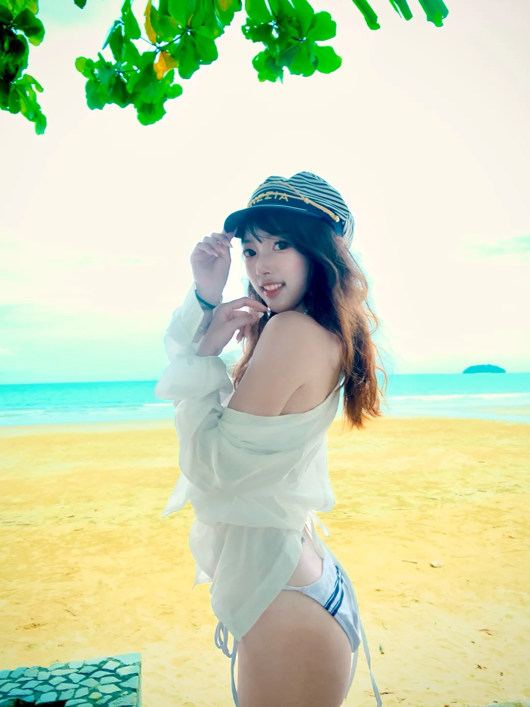 05女大|马来西亚海边18图🌊