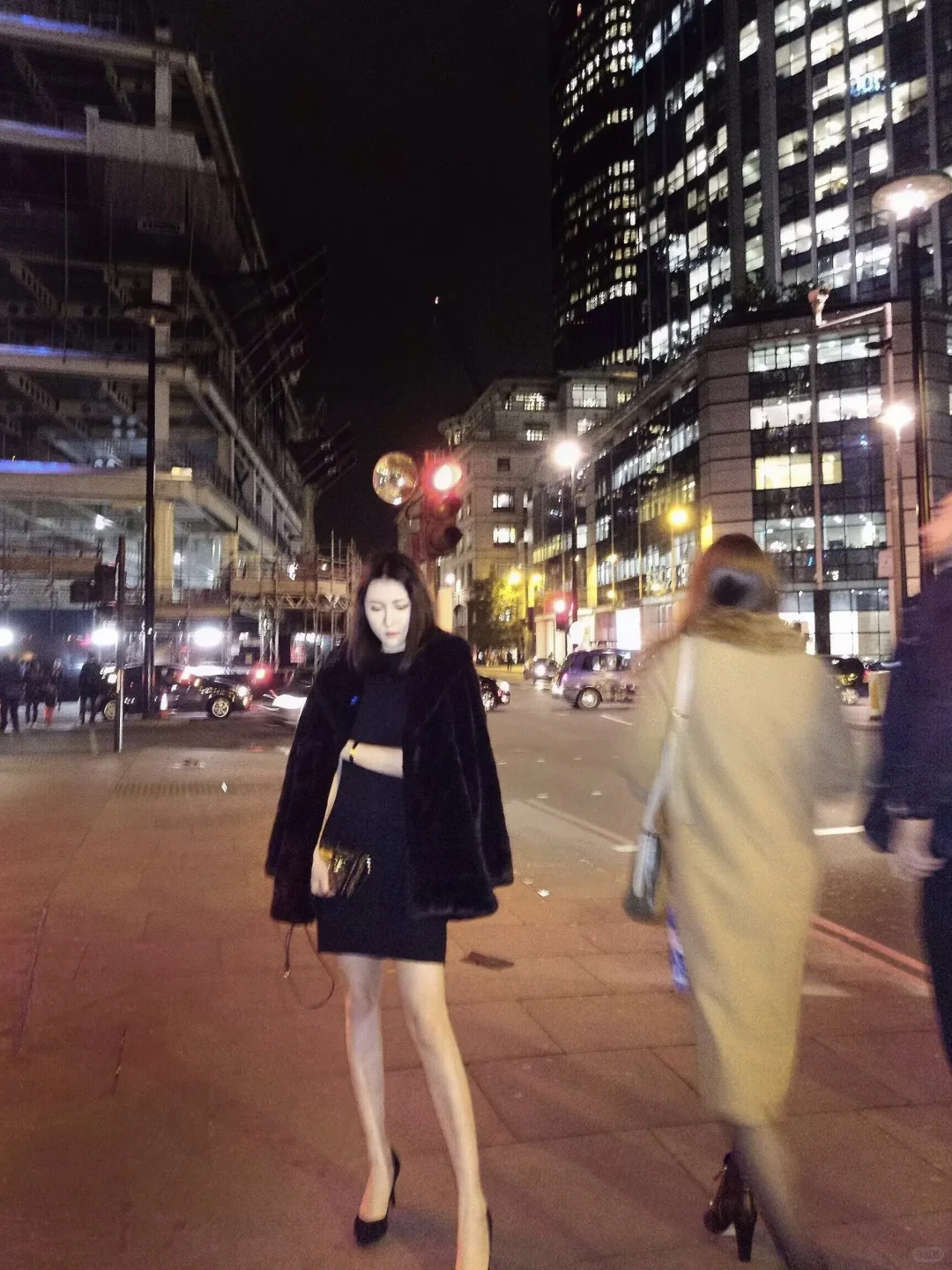 是谁快30了还穿得像18岁